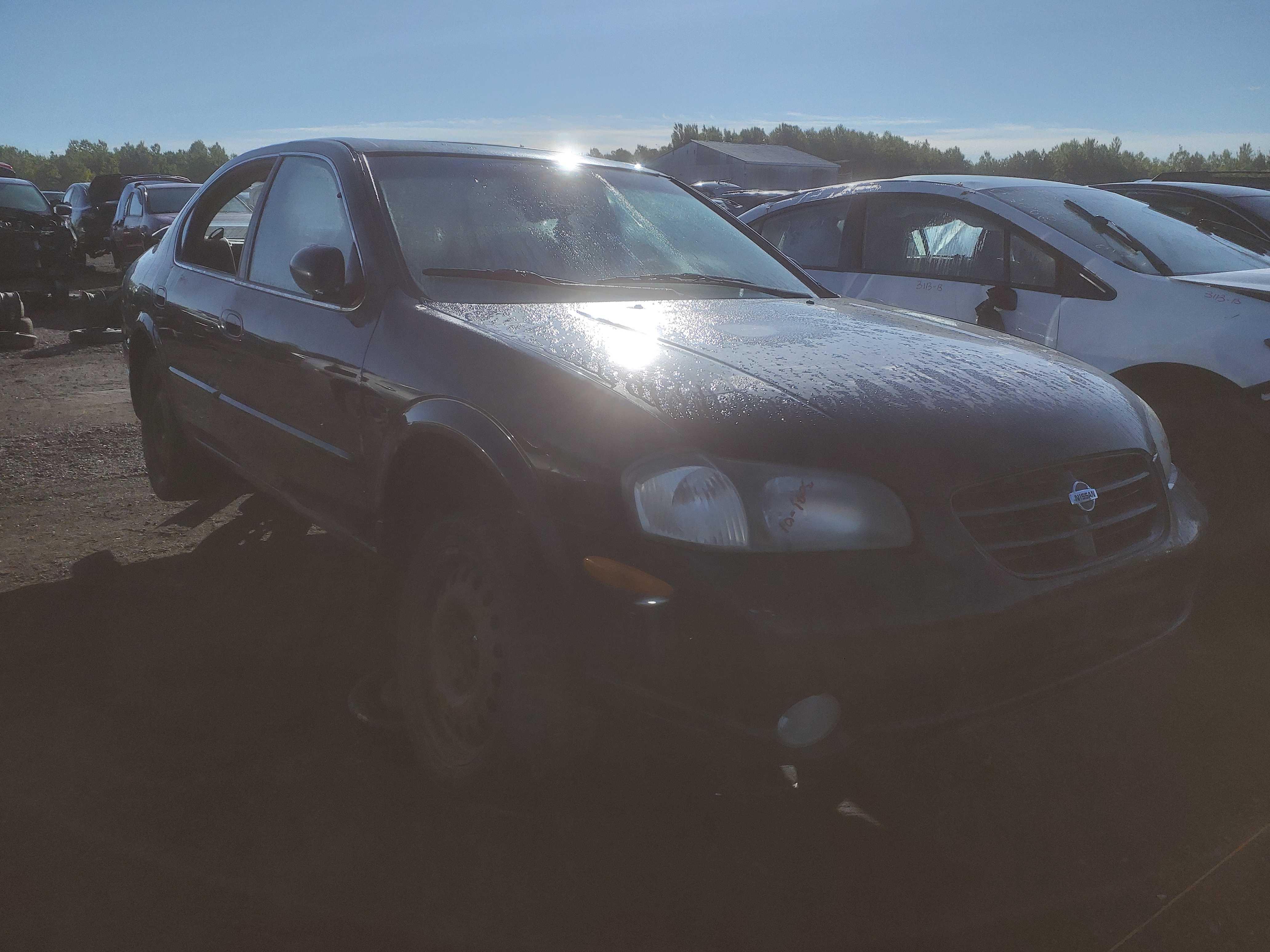 NISSAN MAXIMA 2001