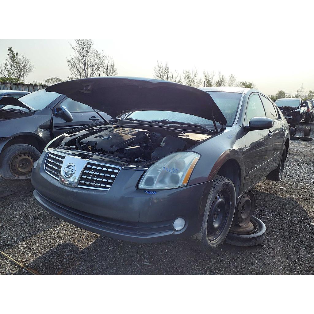NISSAN MAXIMA 2004