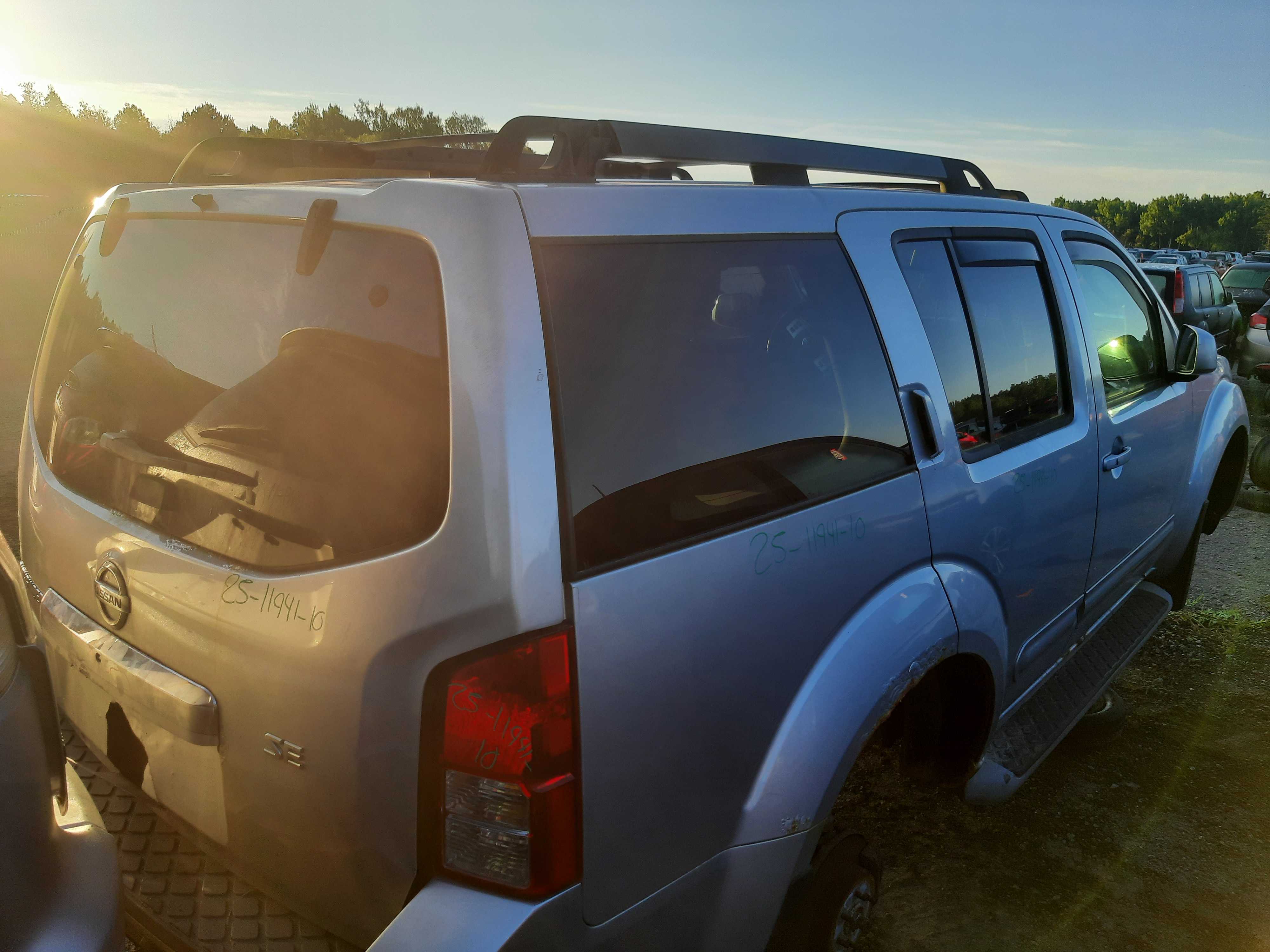 NISSAN PATHFINDER 2010