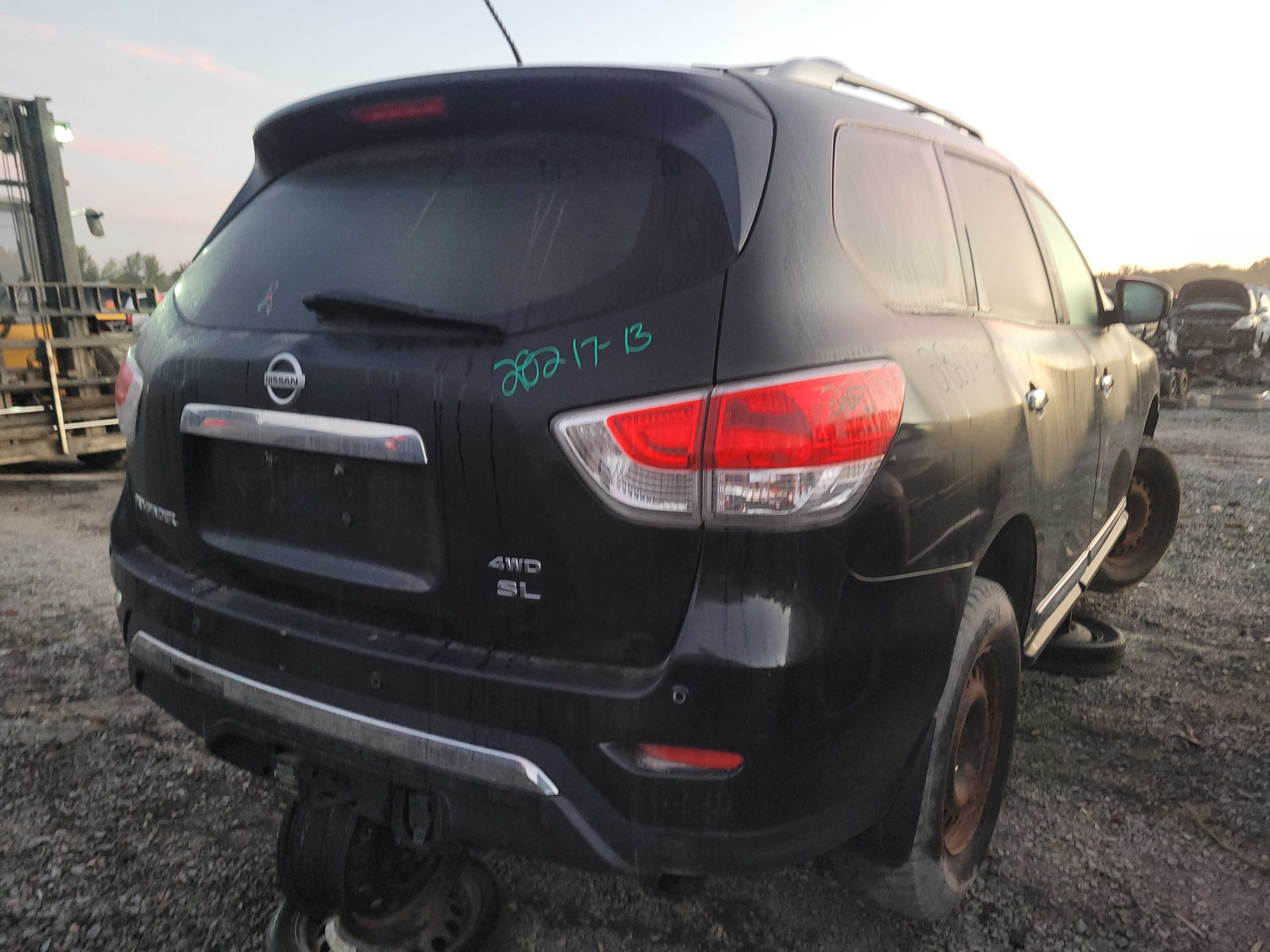 NISSAN PATHFINDER 2013