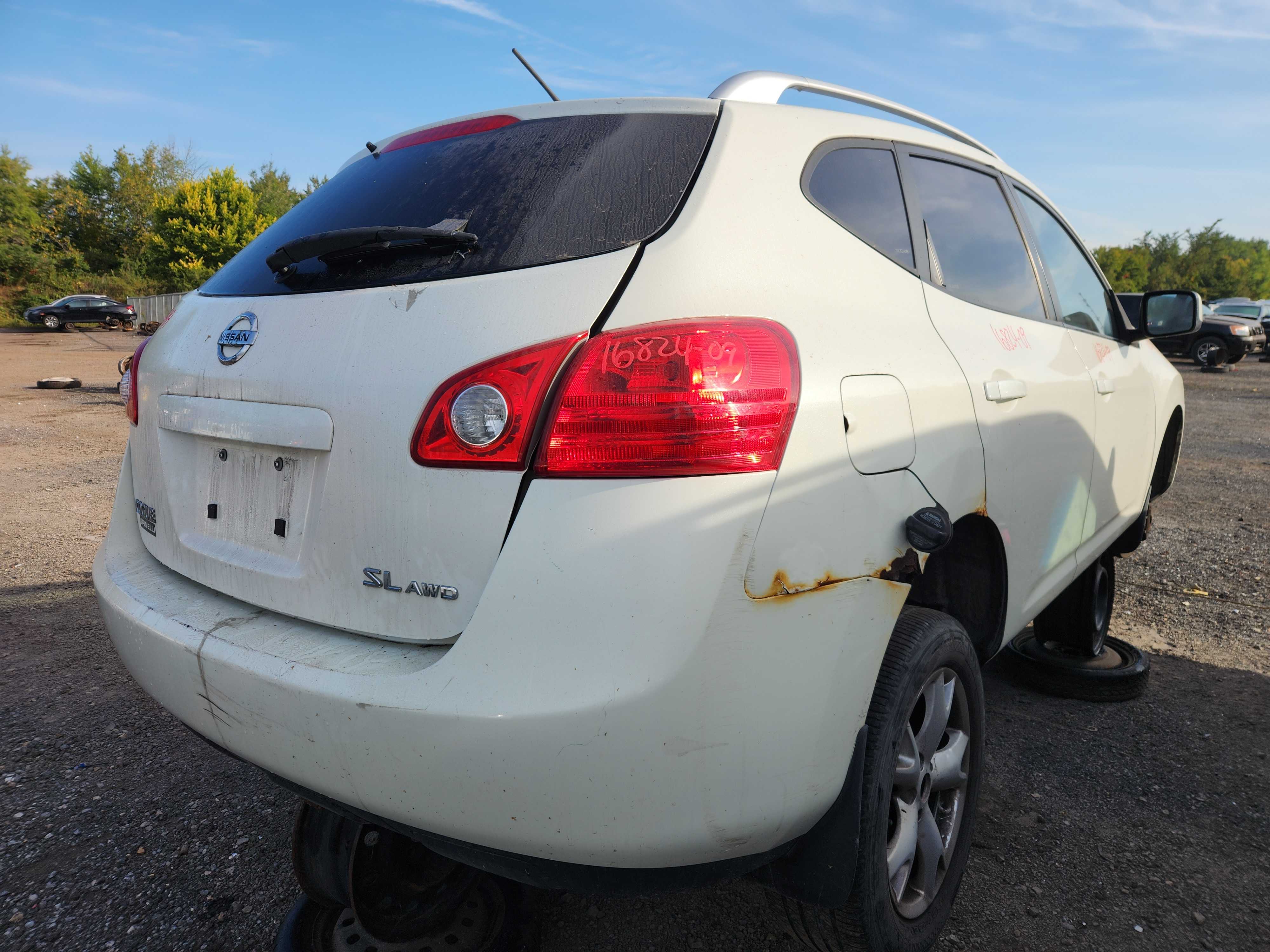 NISSAN ROGUE 2009