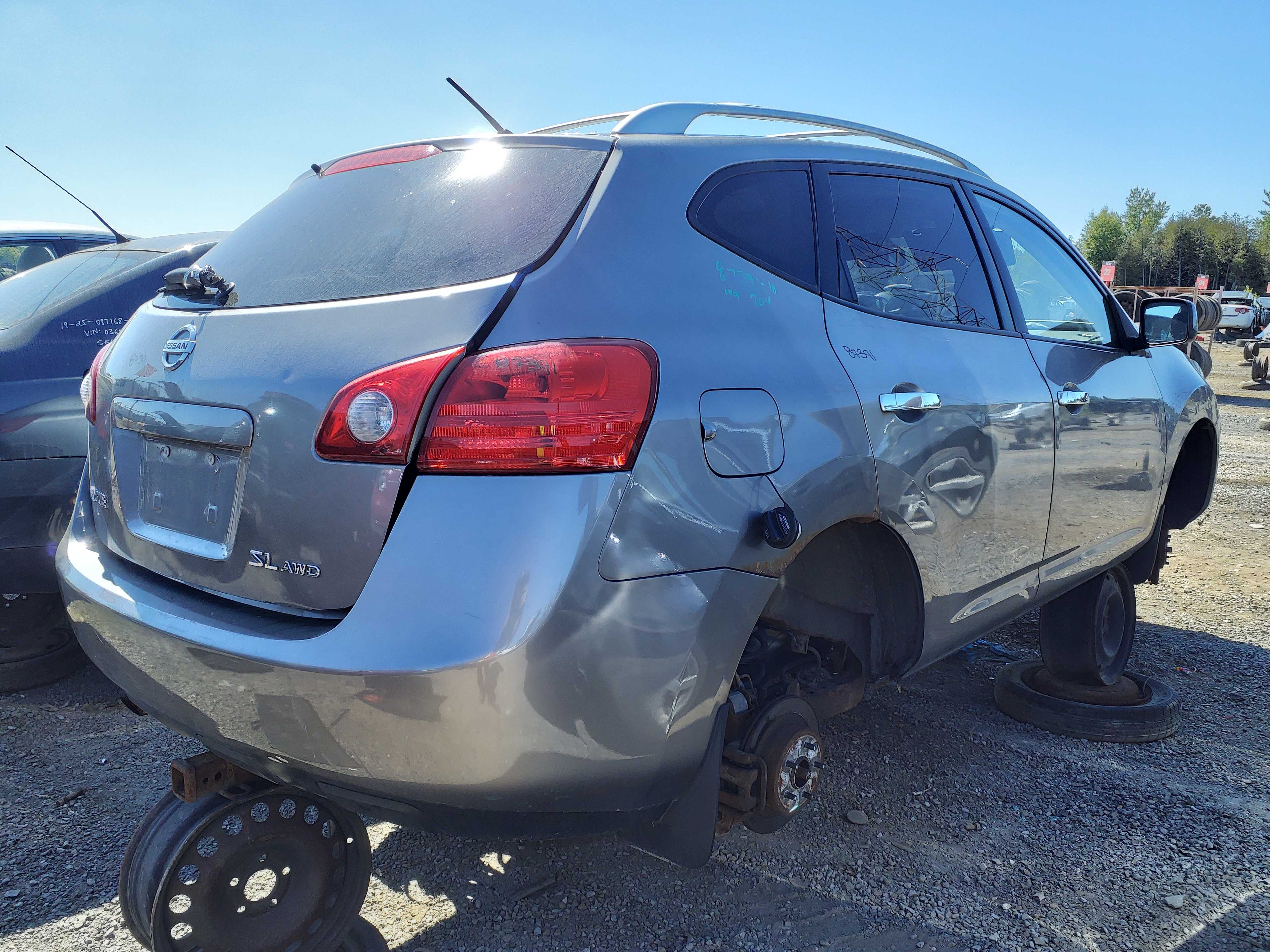 NISSAN ROGUE 2010