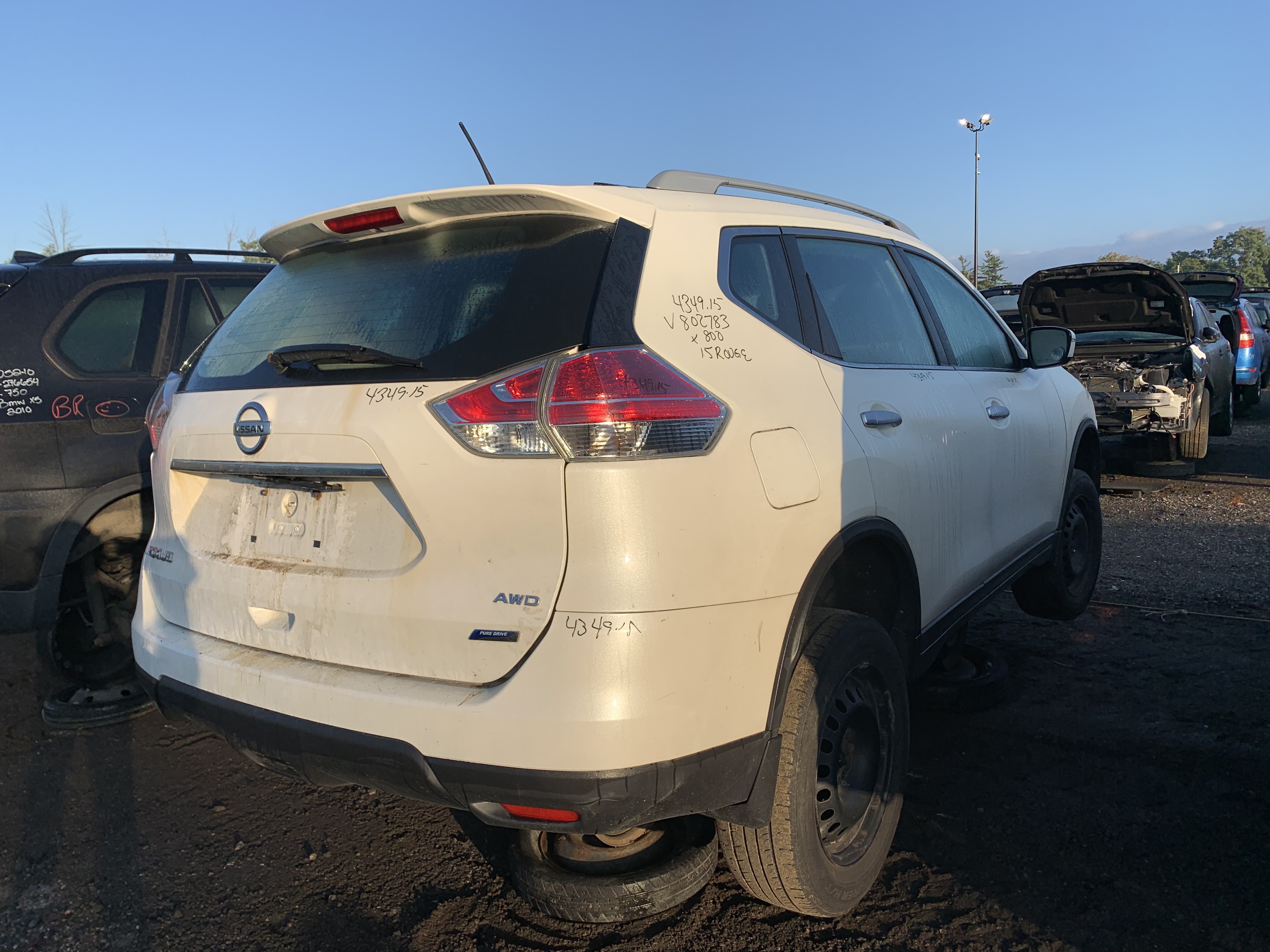 NISSAN ROGUE 2015