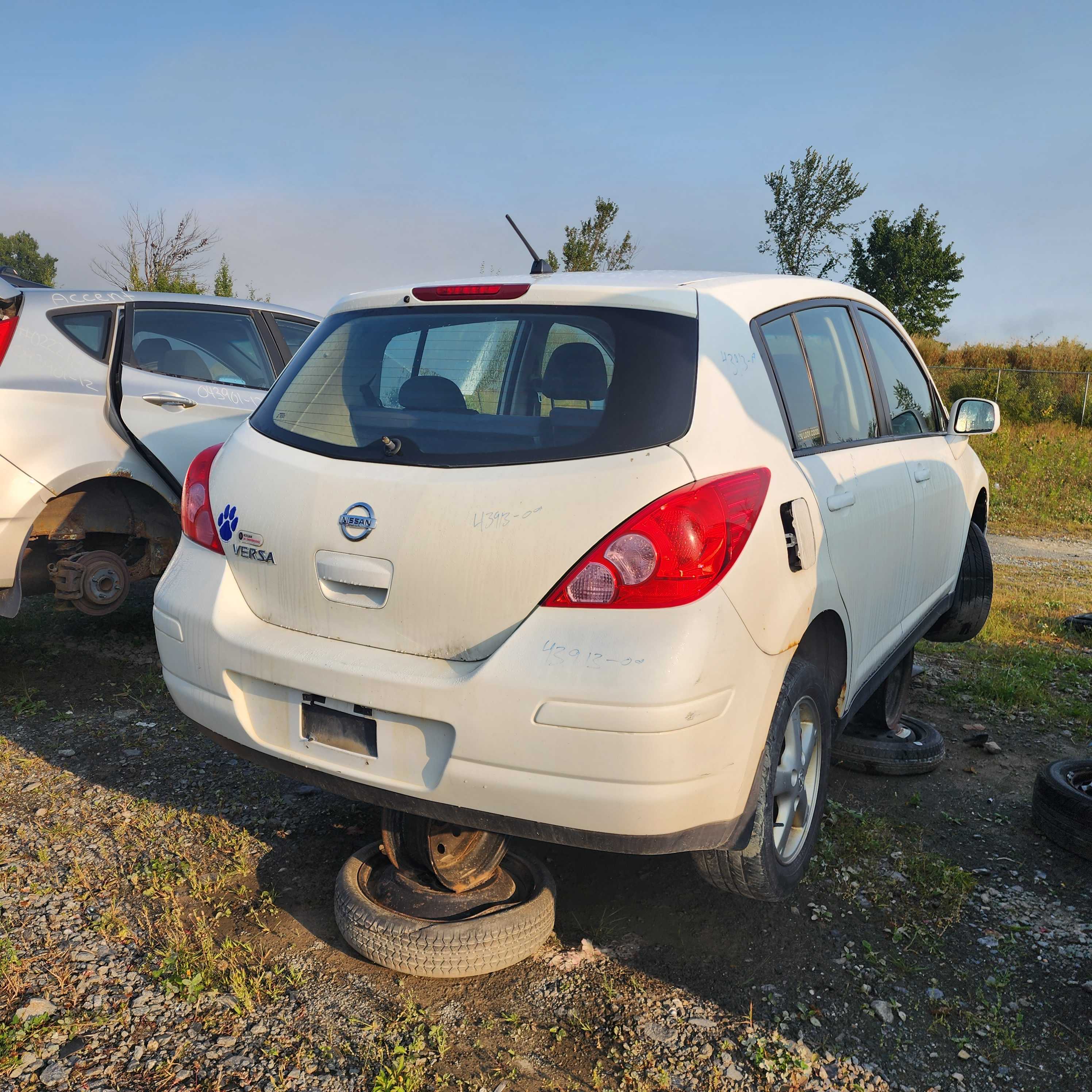 NISSAN VERSA 2009