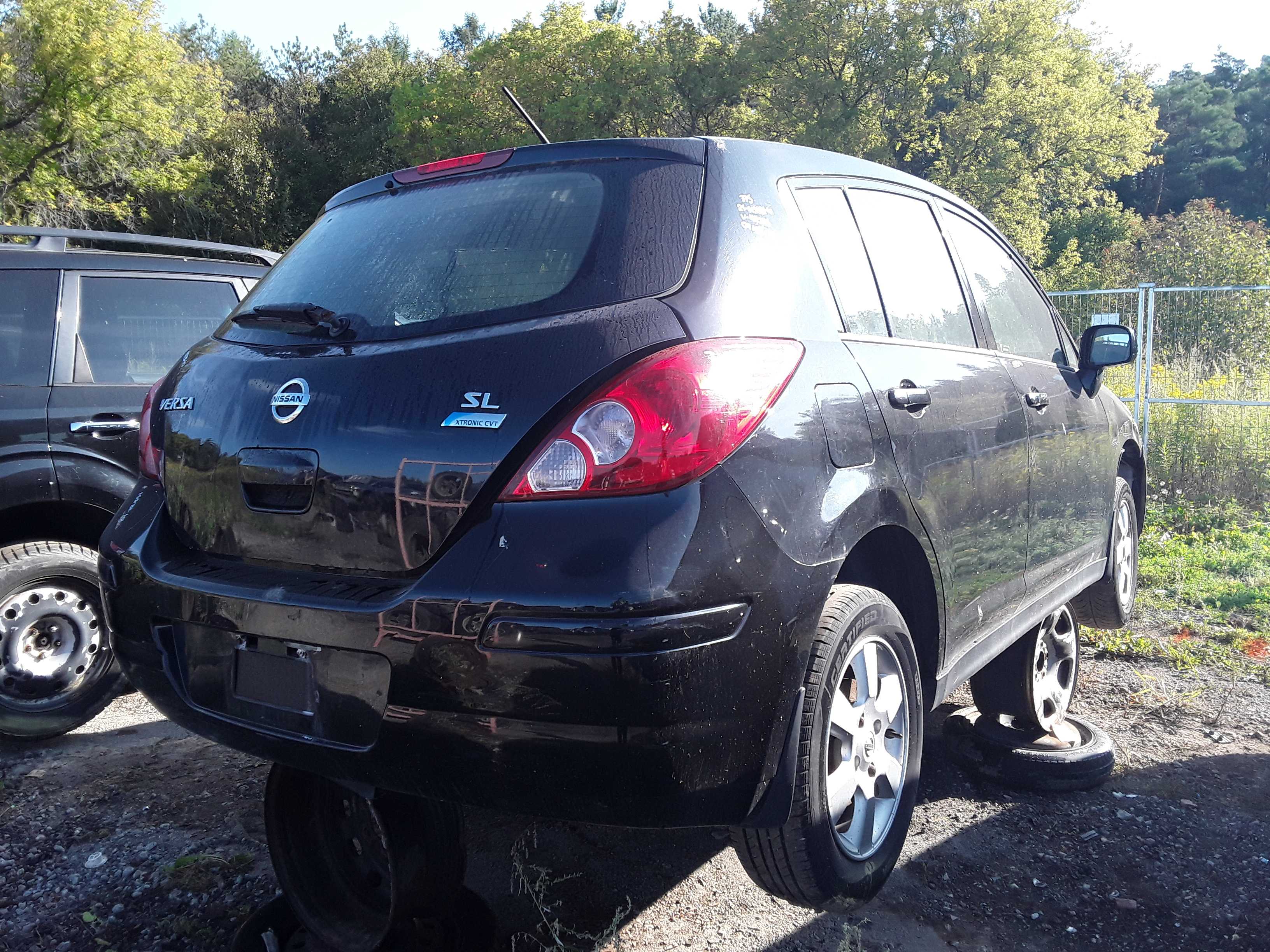 NISSAN VERSA 2010
