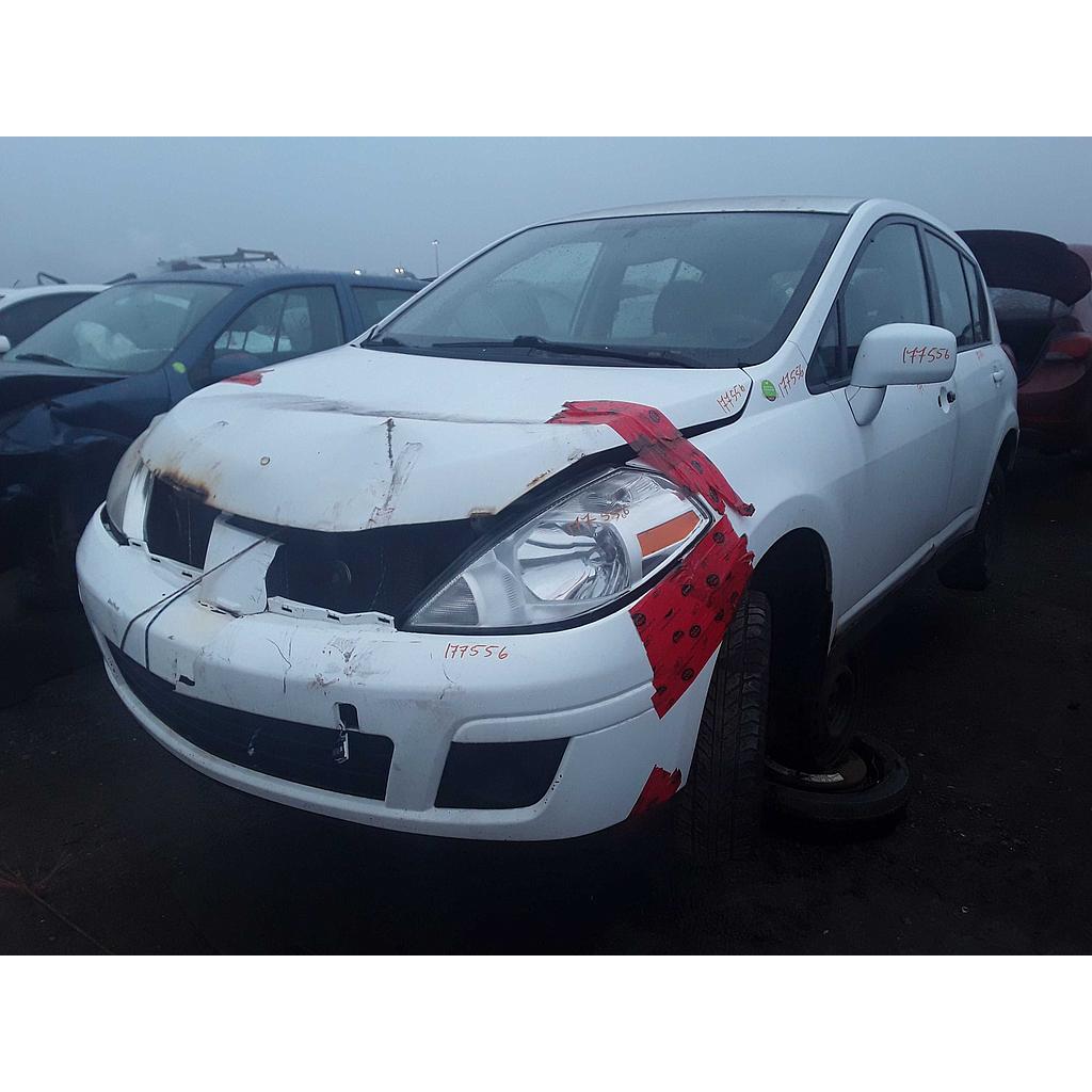 NISSAN VERSA 2010