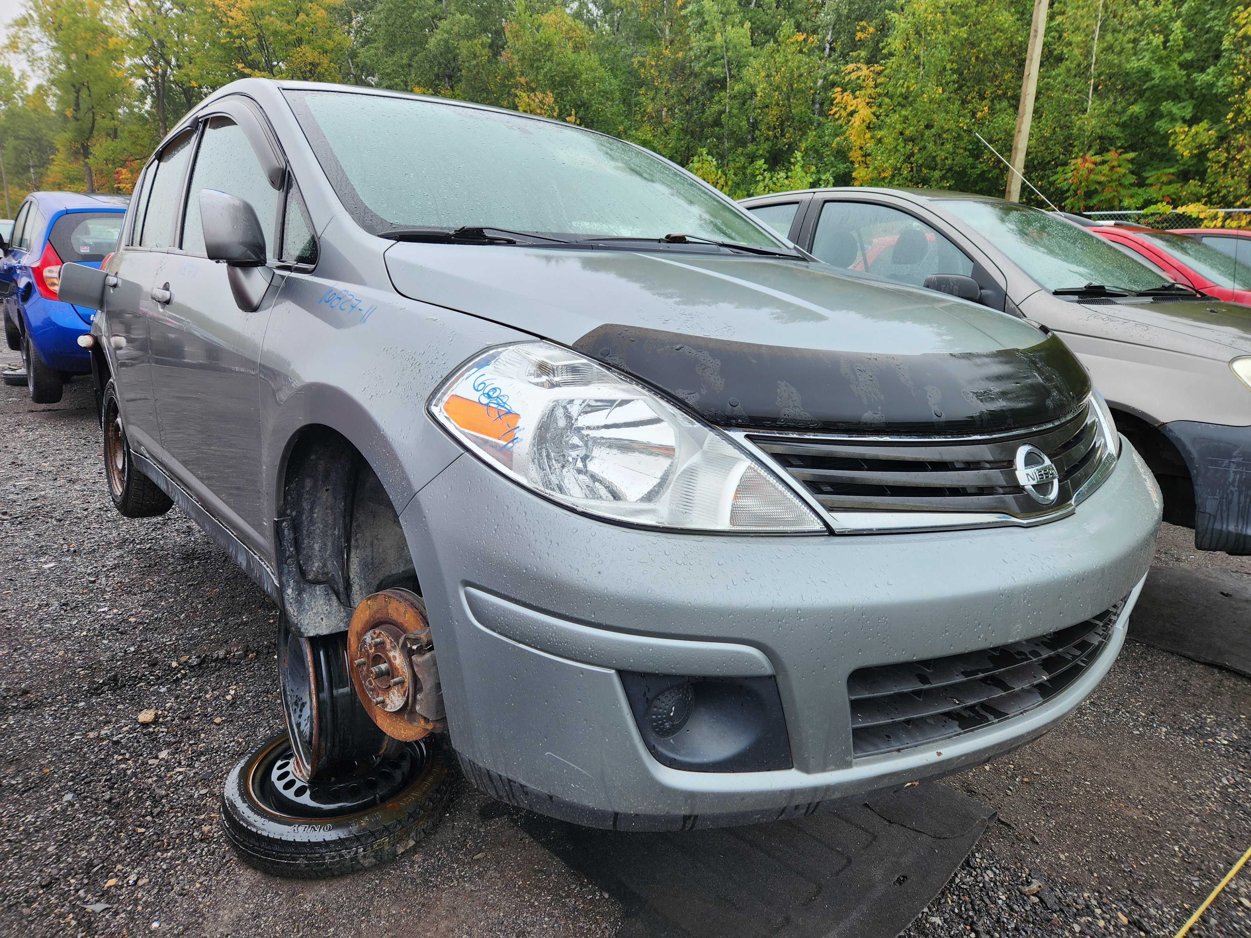 NISSAN VERSA 2011