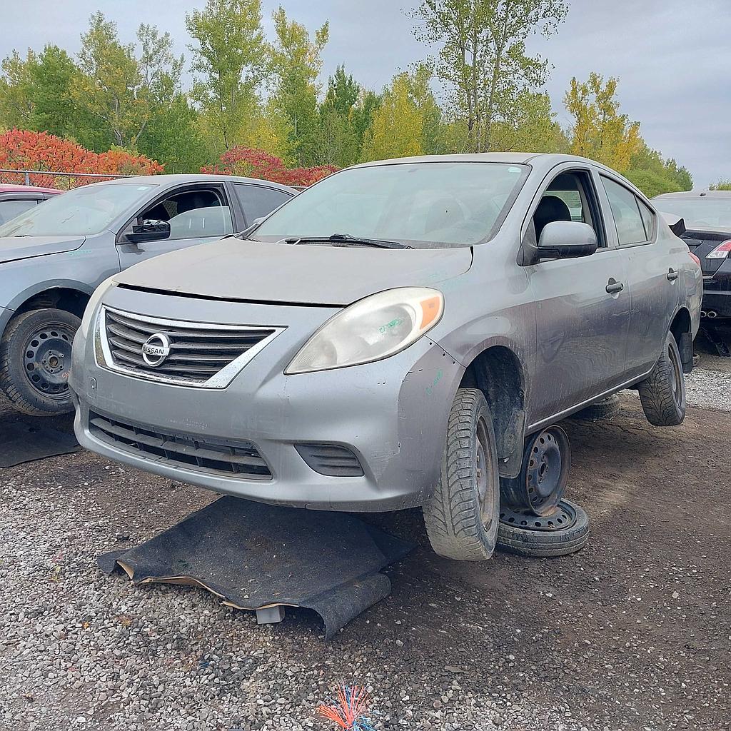 NISSAN VERSA 2012