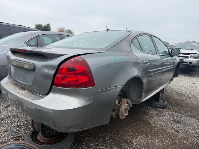 PONTIAC GRAND PRIX 2008