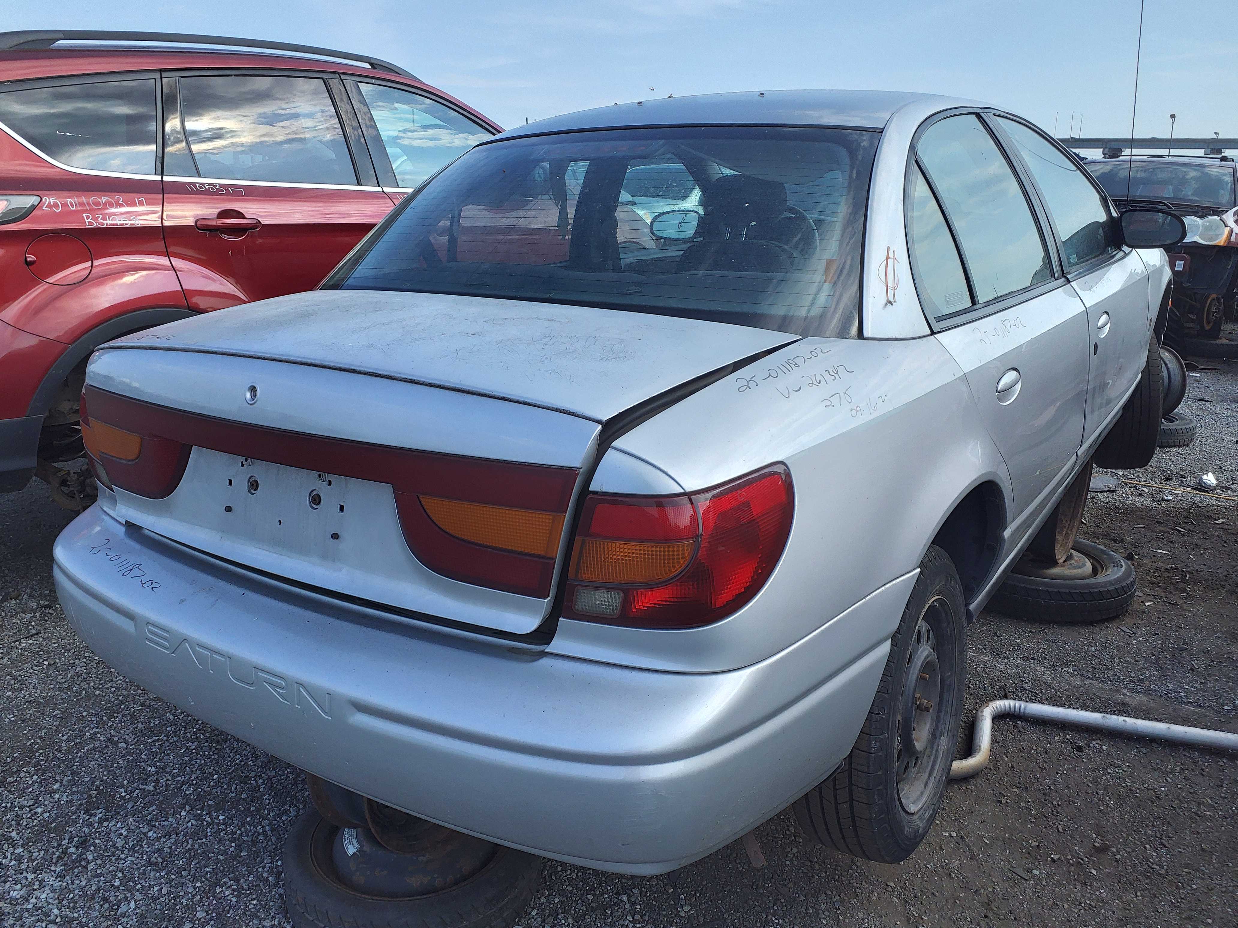 SATURN SL 2002