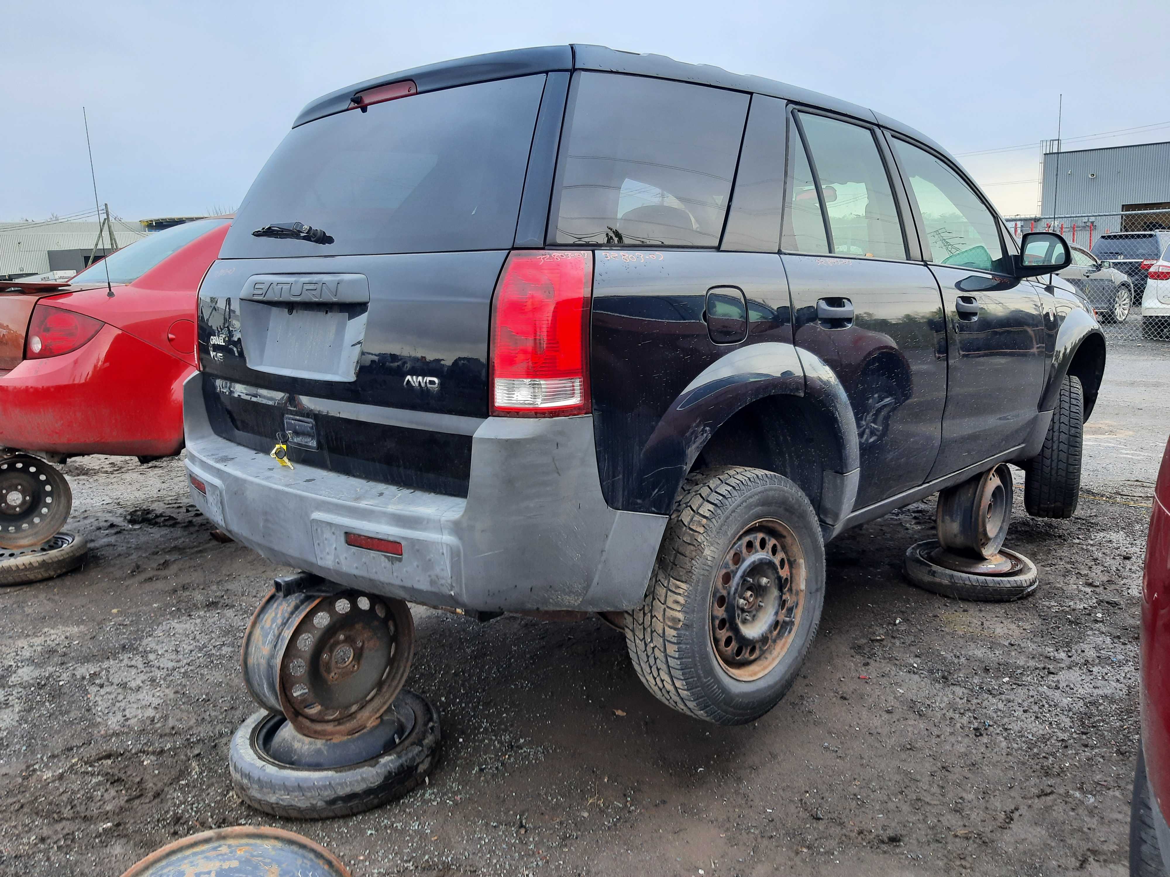 SATURN VUE 2003