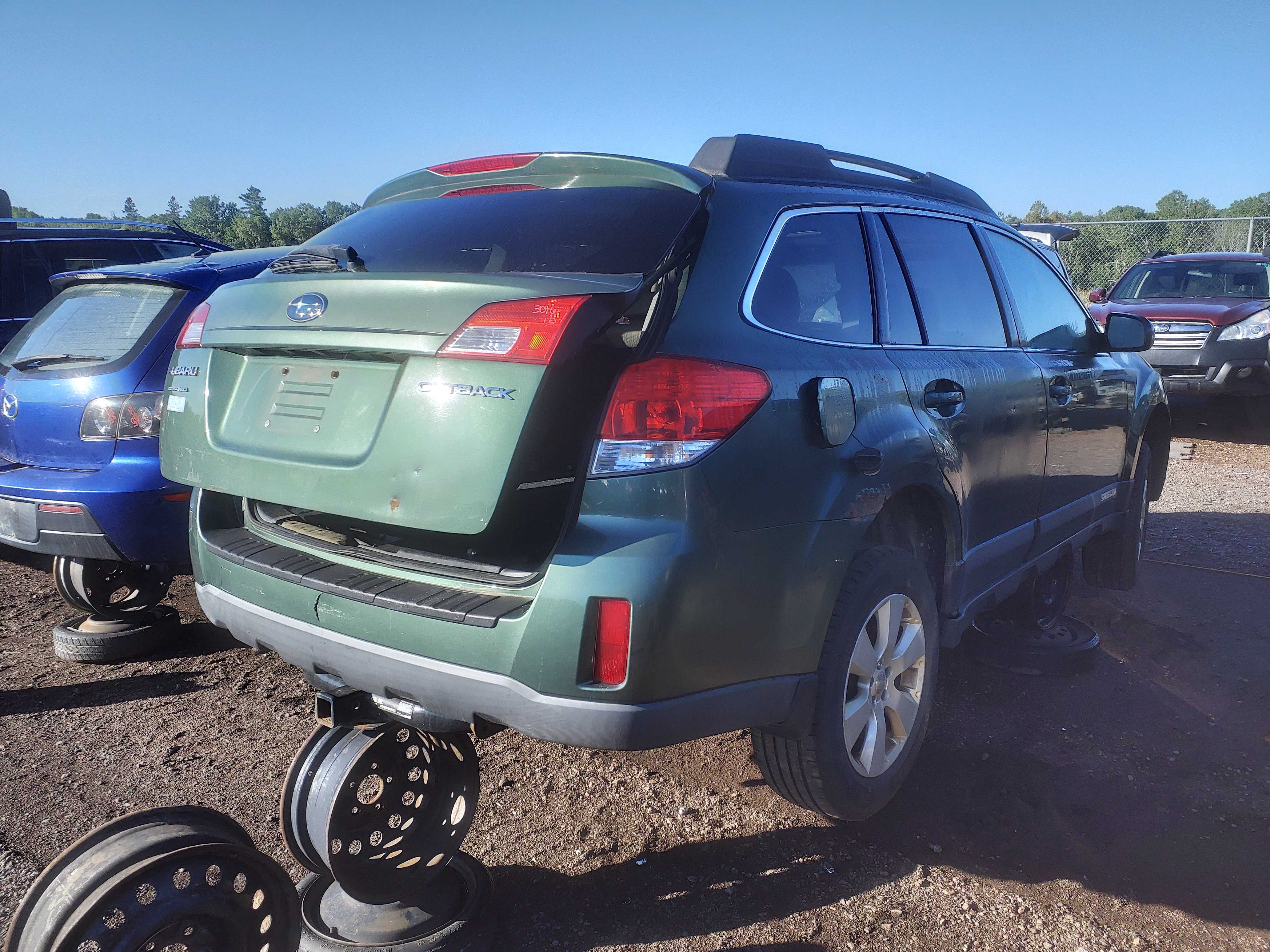 SUBARU OUTBACK 2010