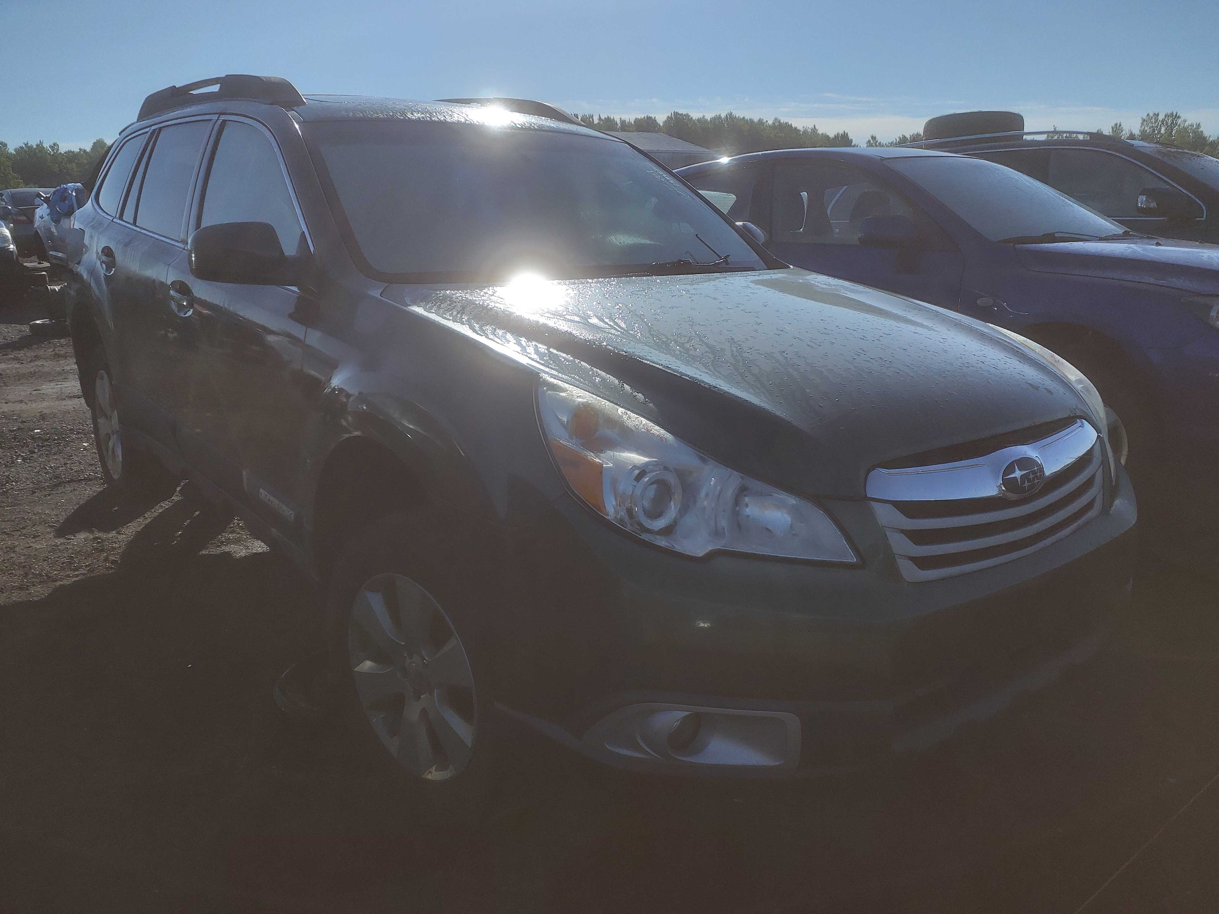 SUBARU OUTBACK 2010