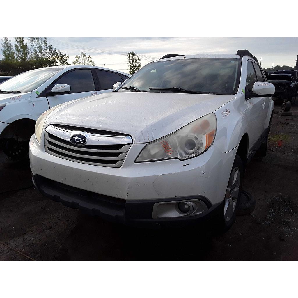 SUBARU OUTBACK 2011
