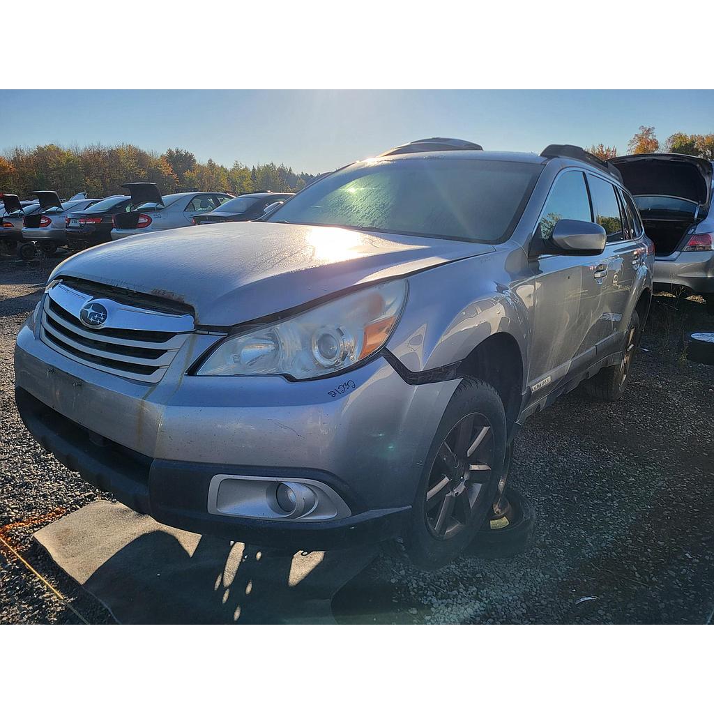 SUBARU OUTBACK 2011