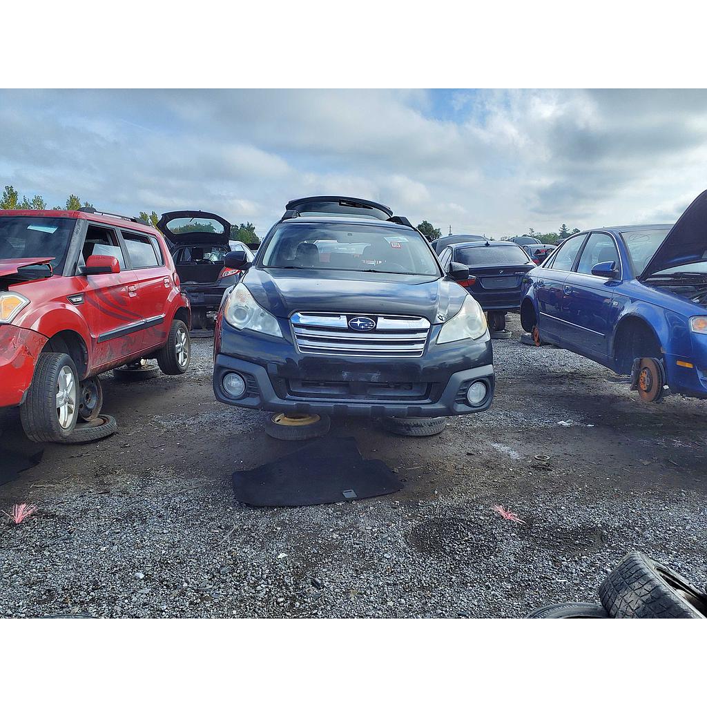 SUBARU OUTBACK 2013