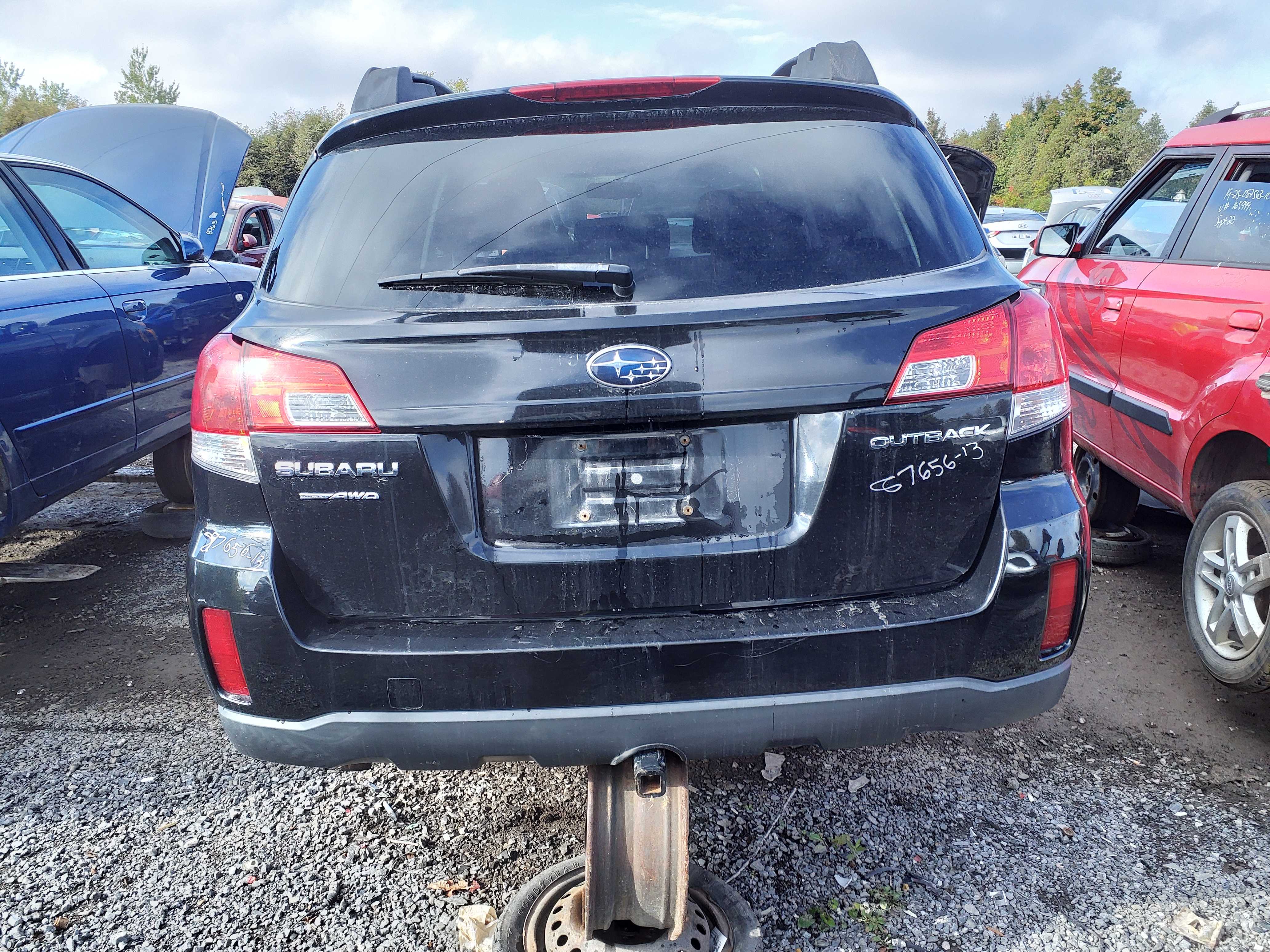 SUBARU OUTBACK 2013