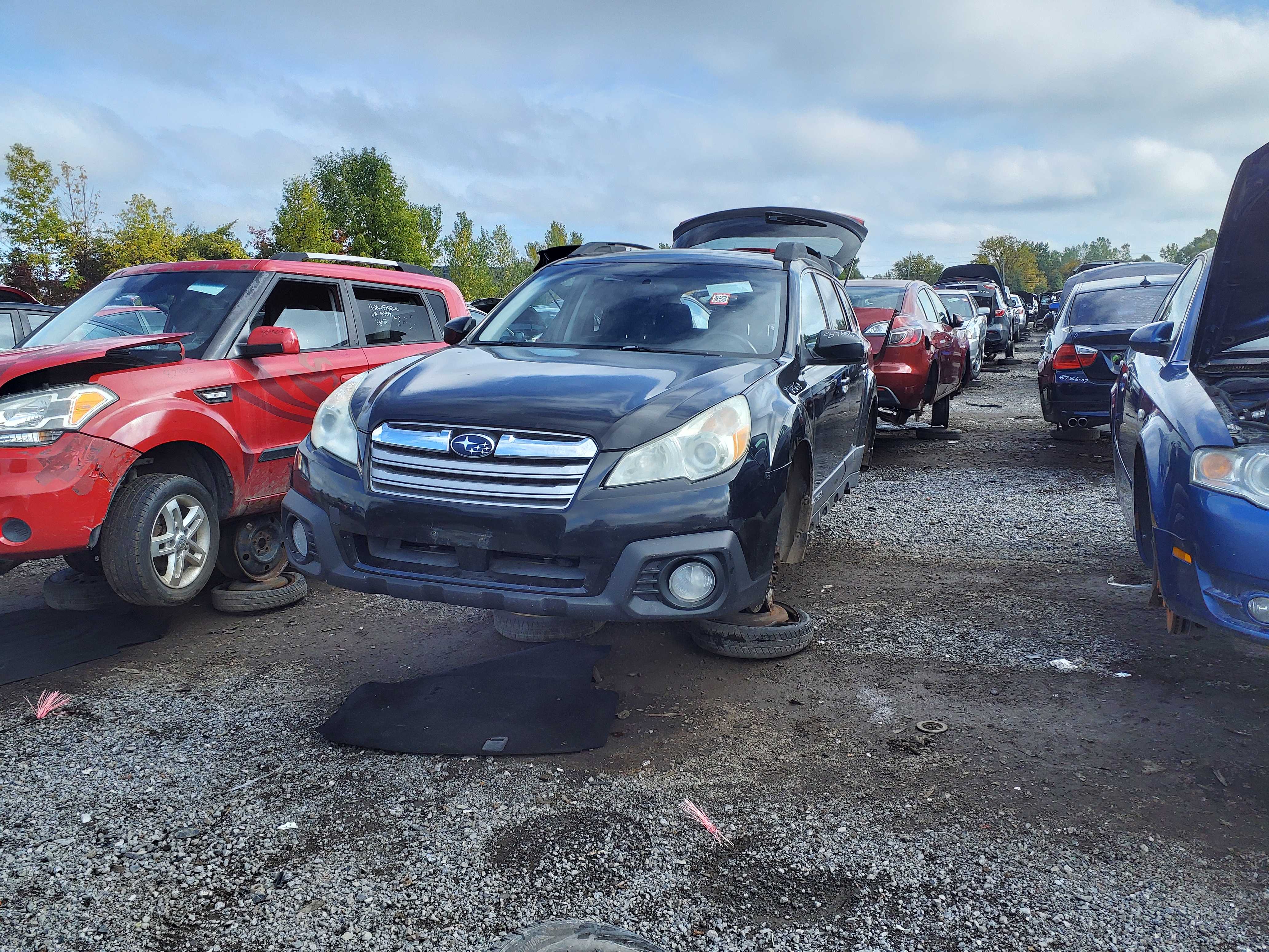 SUBARU OUTBACK 2013