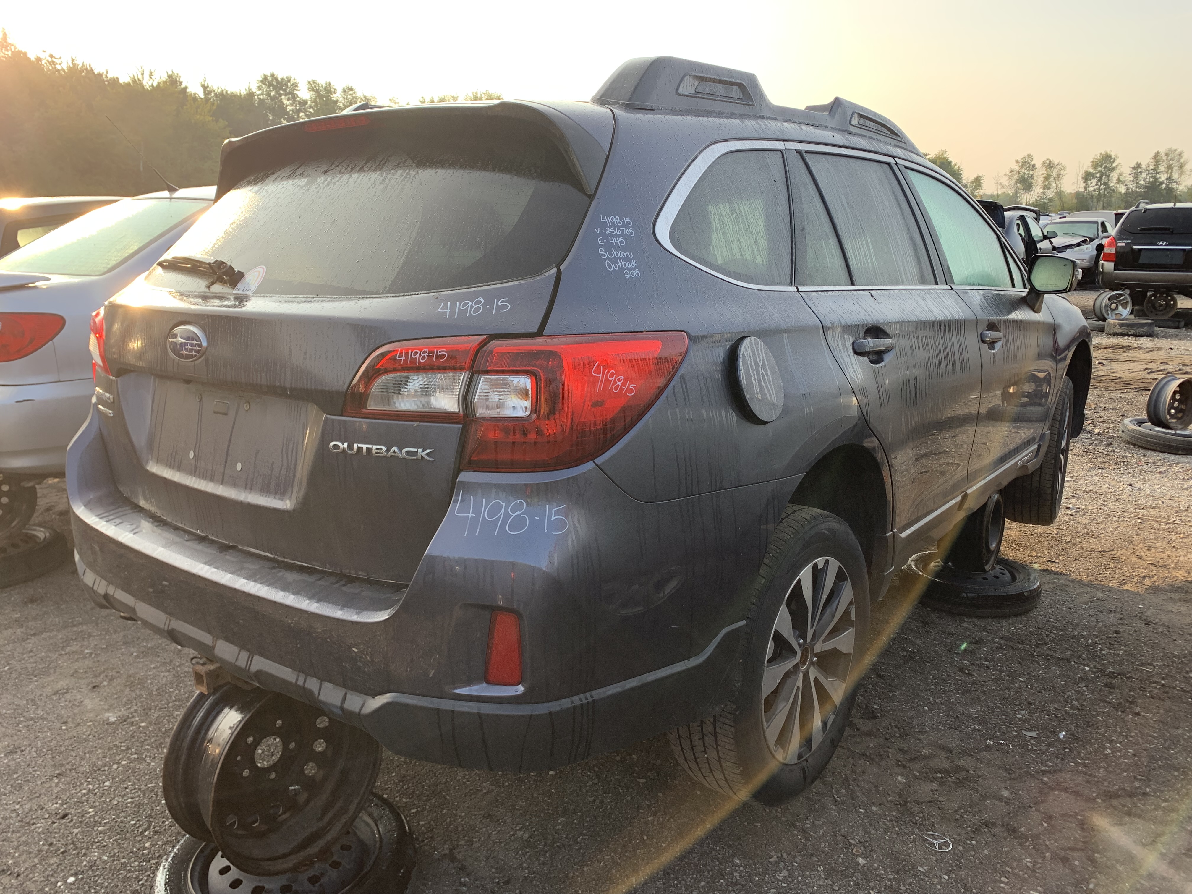 SUBARU OUTBACK 2015
