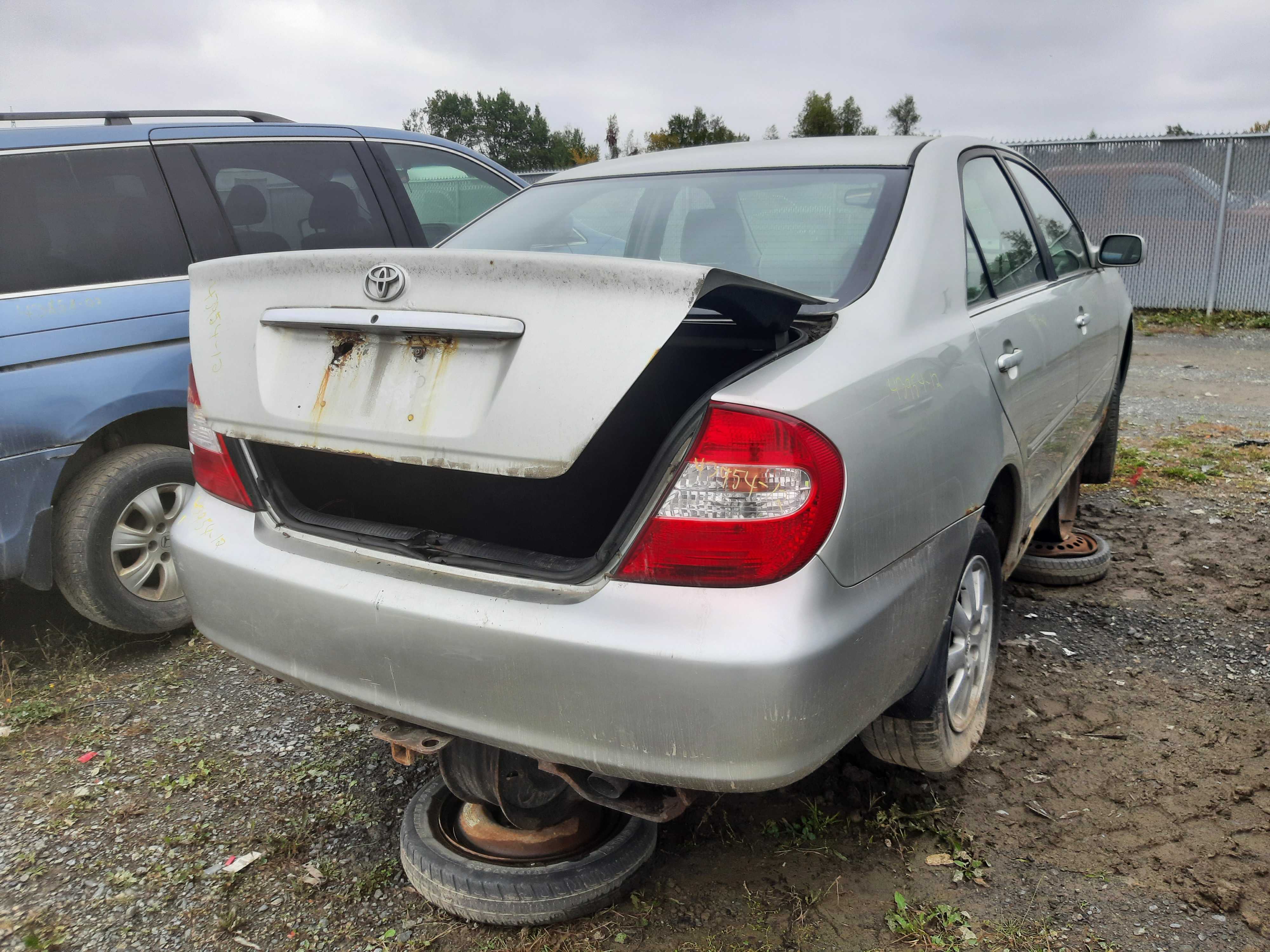TOYOTA CAMRY 2002