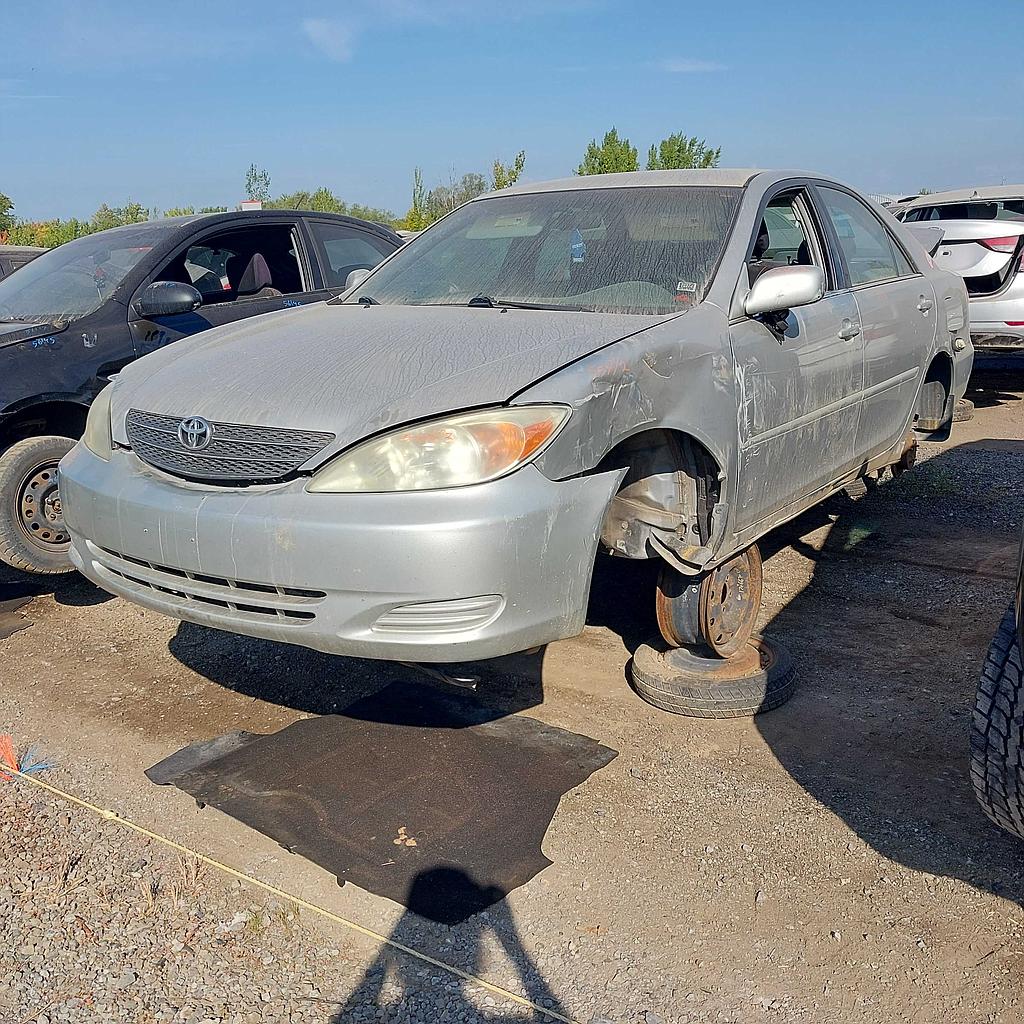 TOYOTA CAMRY 2004