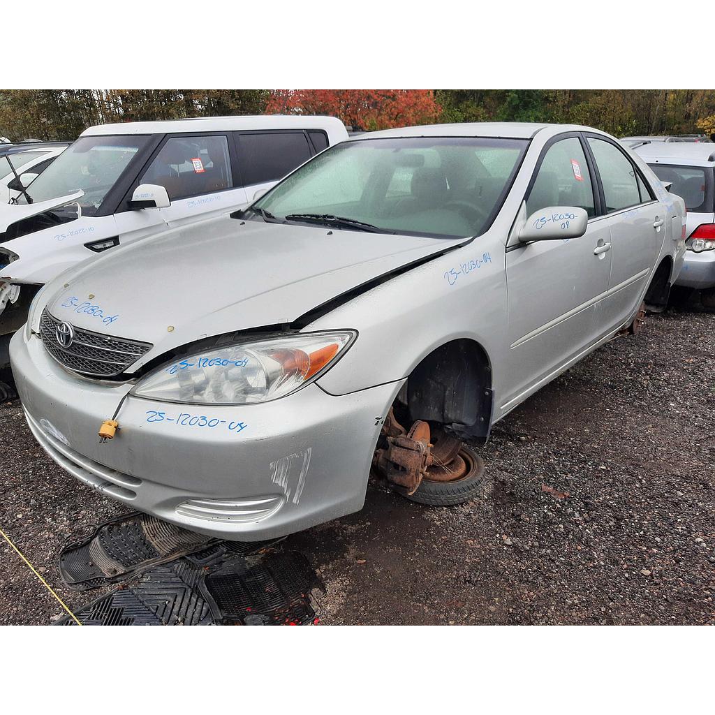 TOYOTA CAMRY 2004