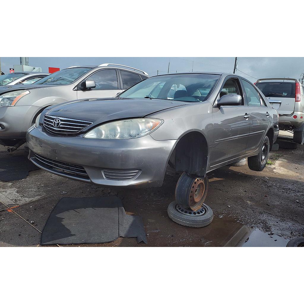 TOYOTA CAMRY 2005