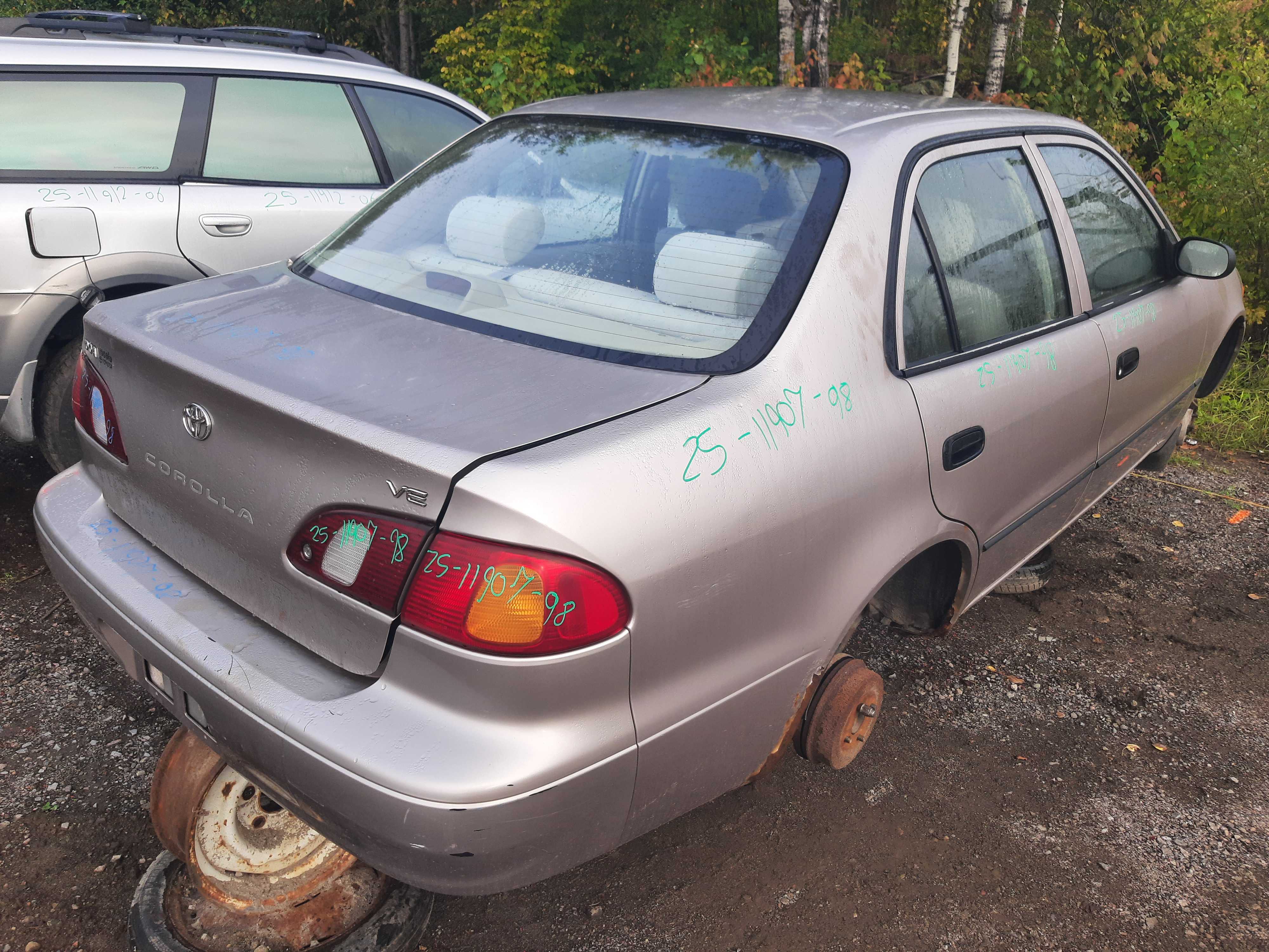 TOYOTA COROLLA 1998