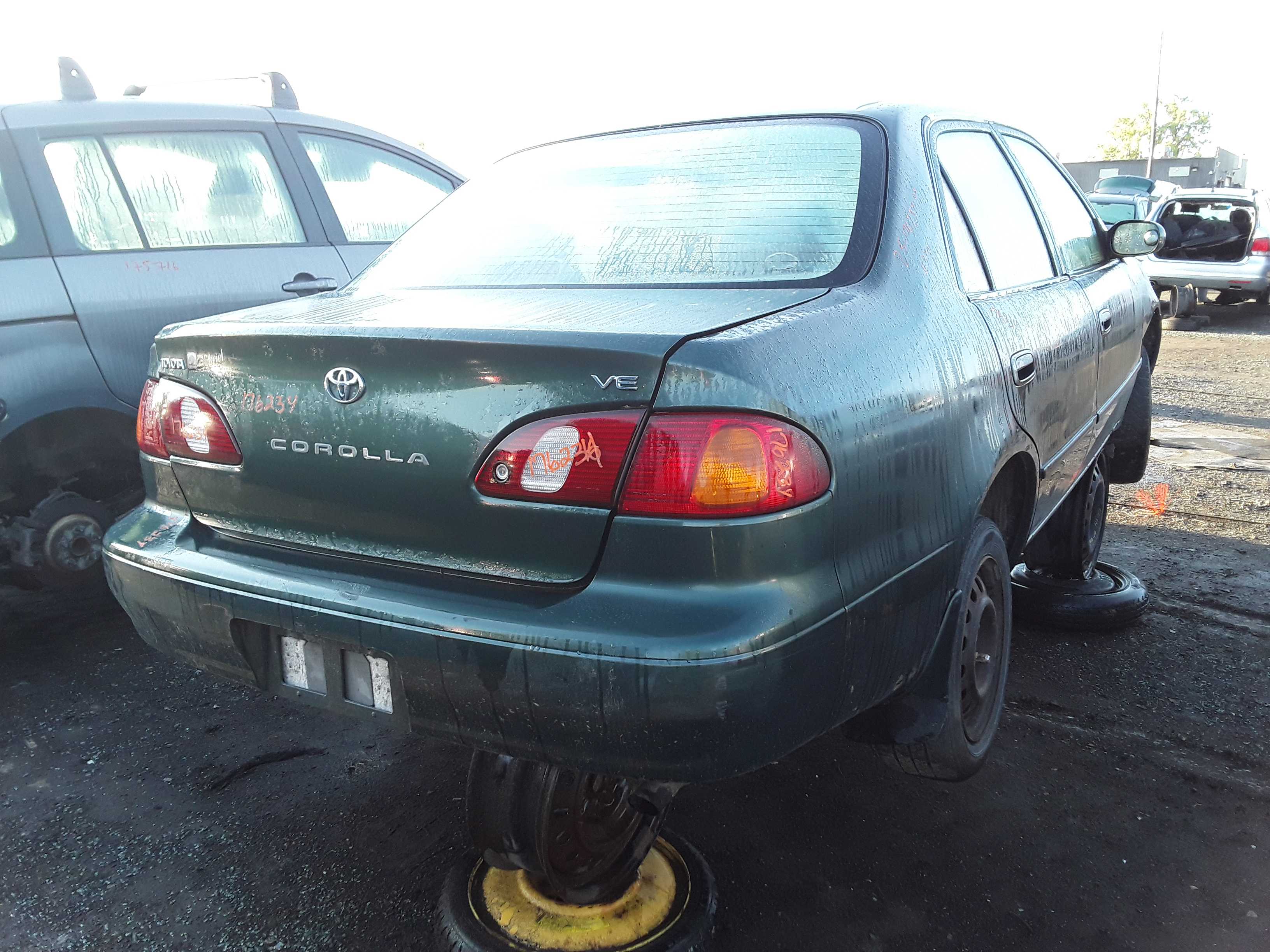 TOYOTA COROLLA 2000