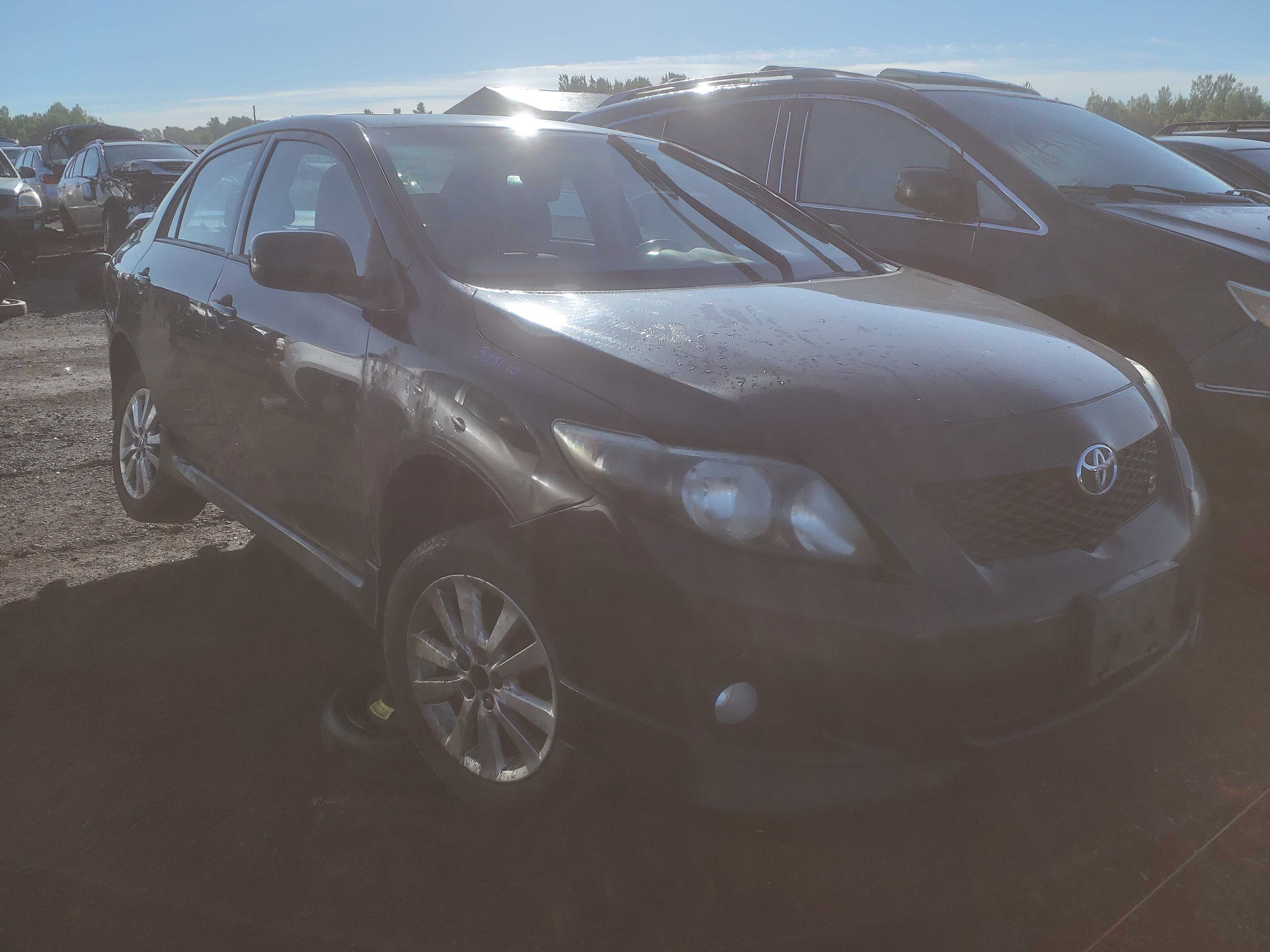 TOYOTA COROLLA 2010