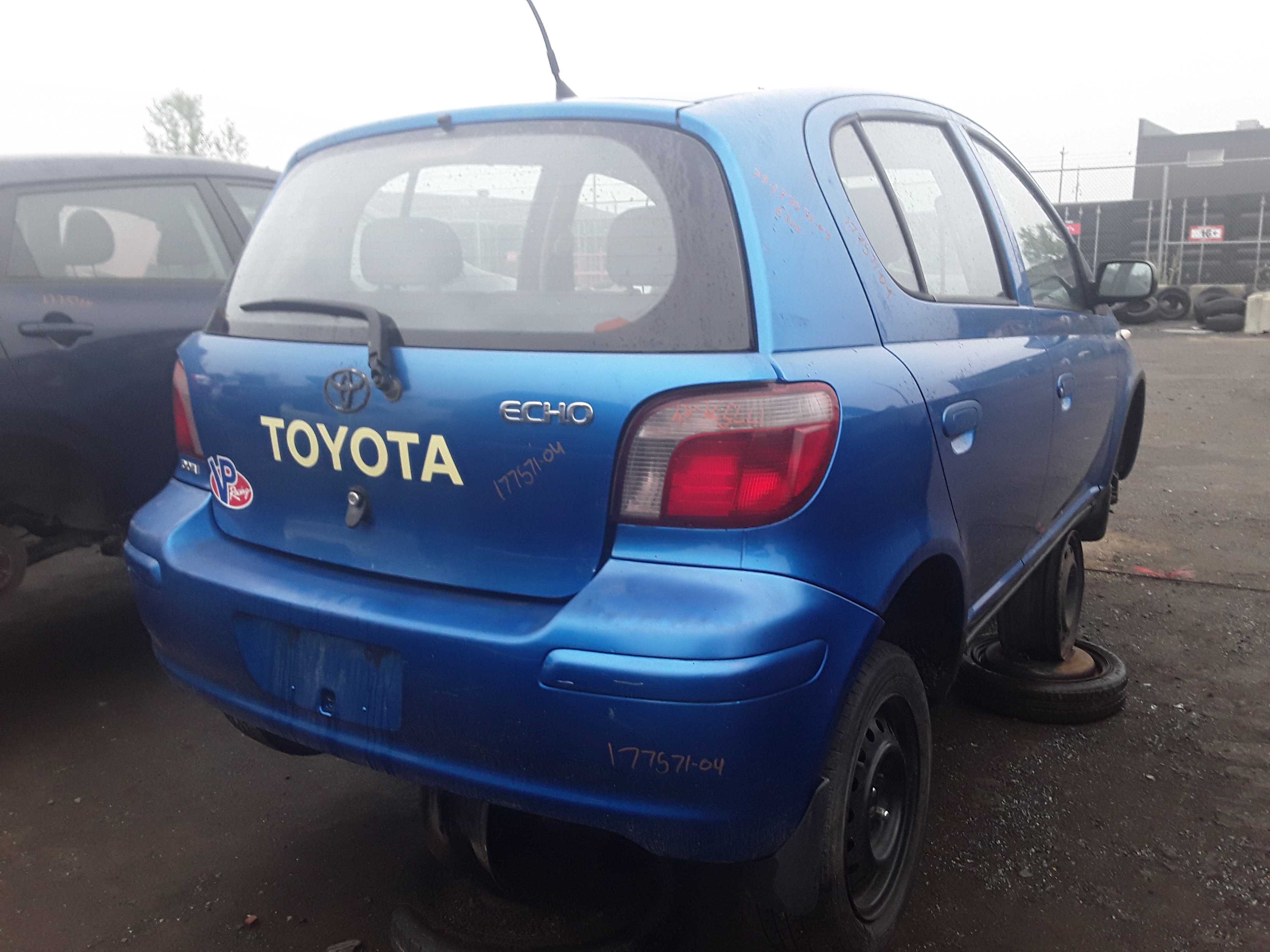 TOYOTA ECHO 2004