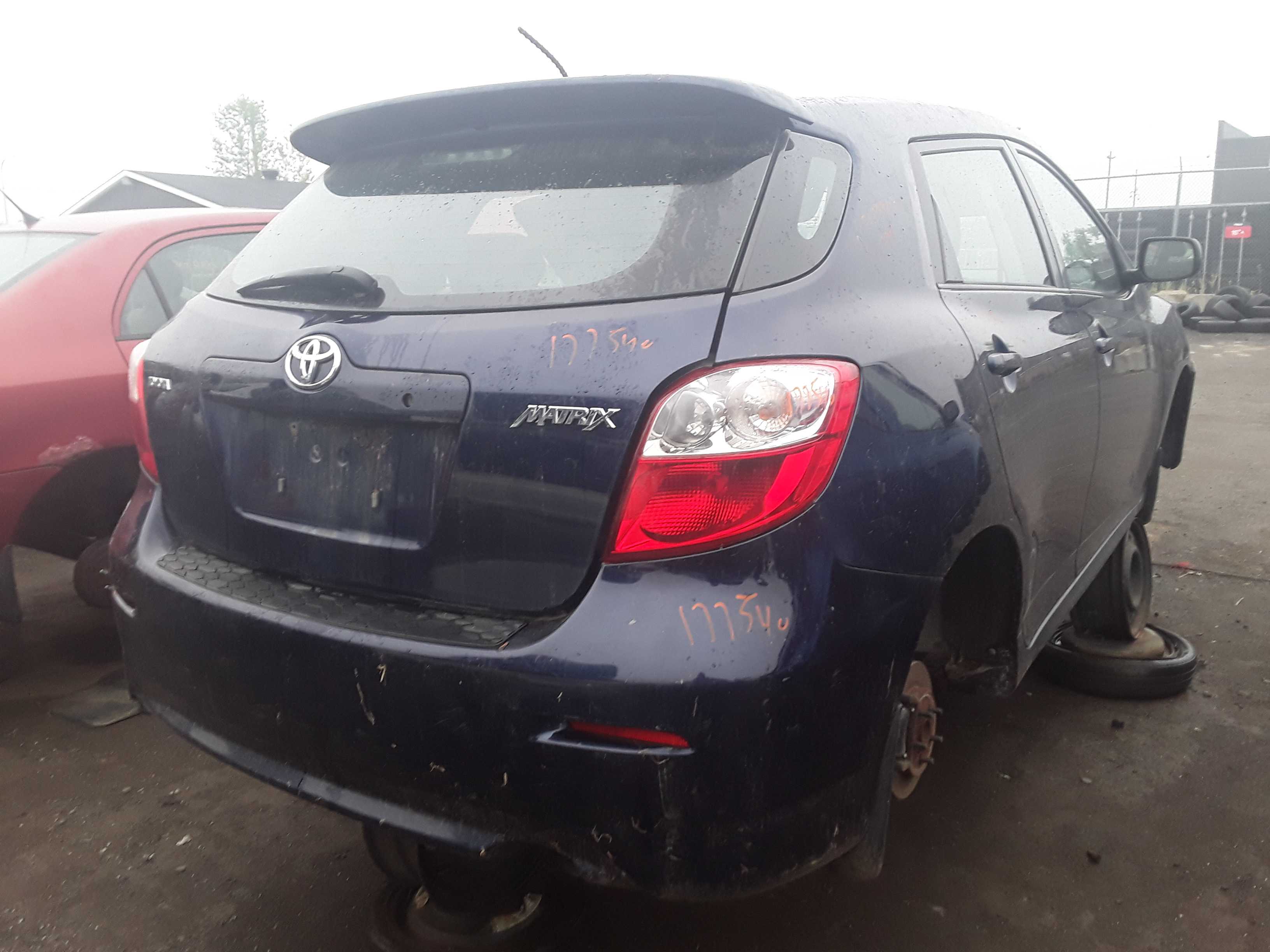 TOYOTA MATRIX 2010