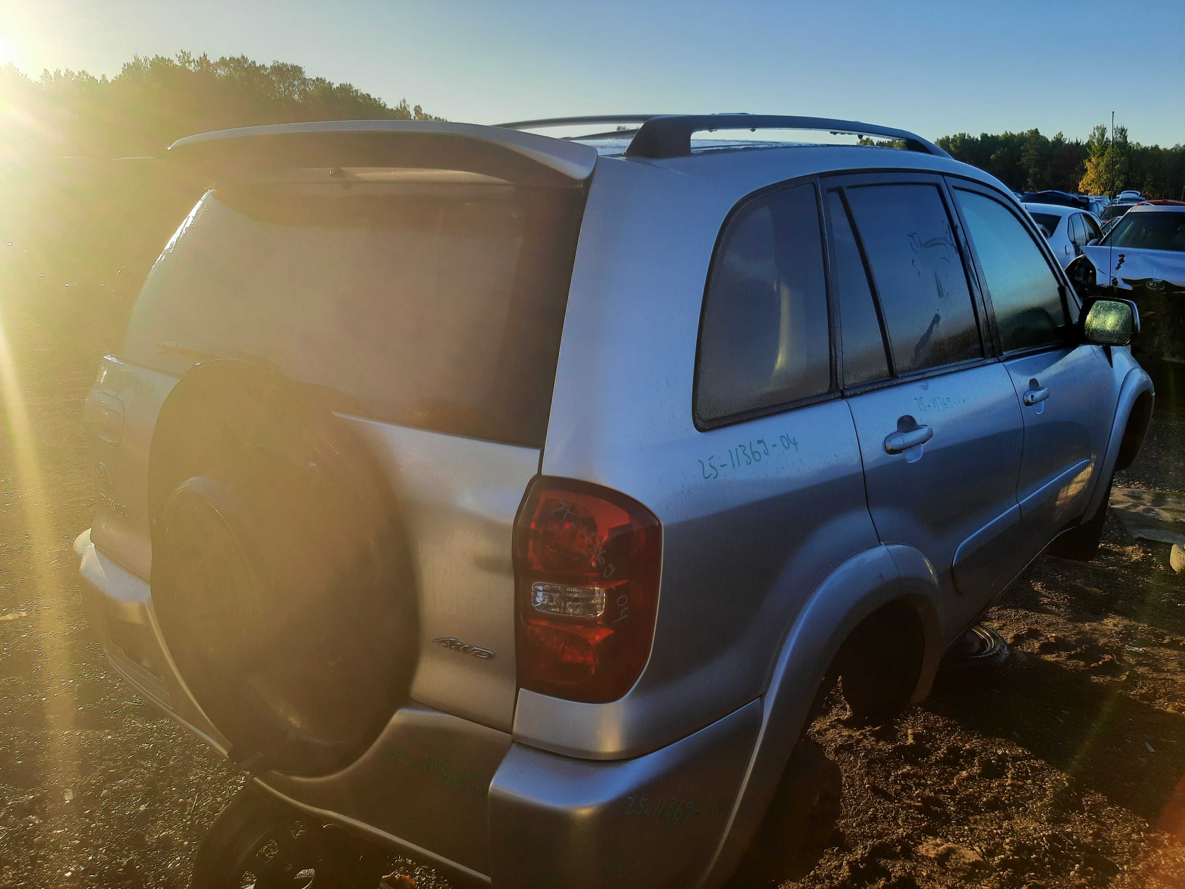 TOYOTA RAV4 2004