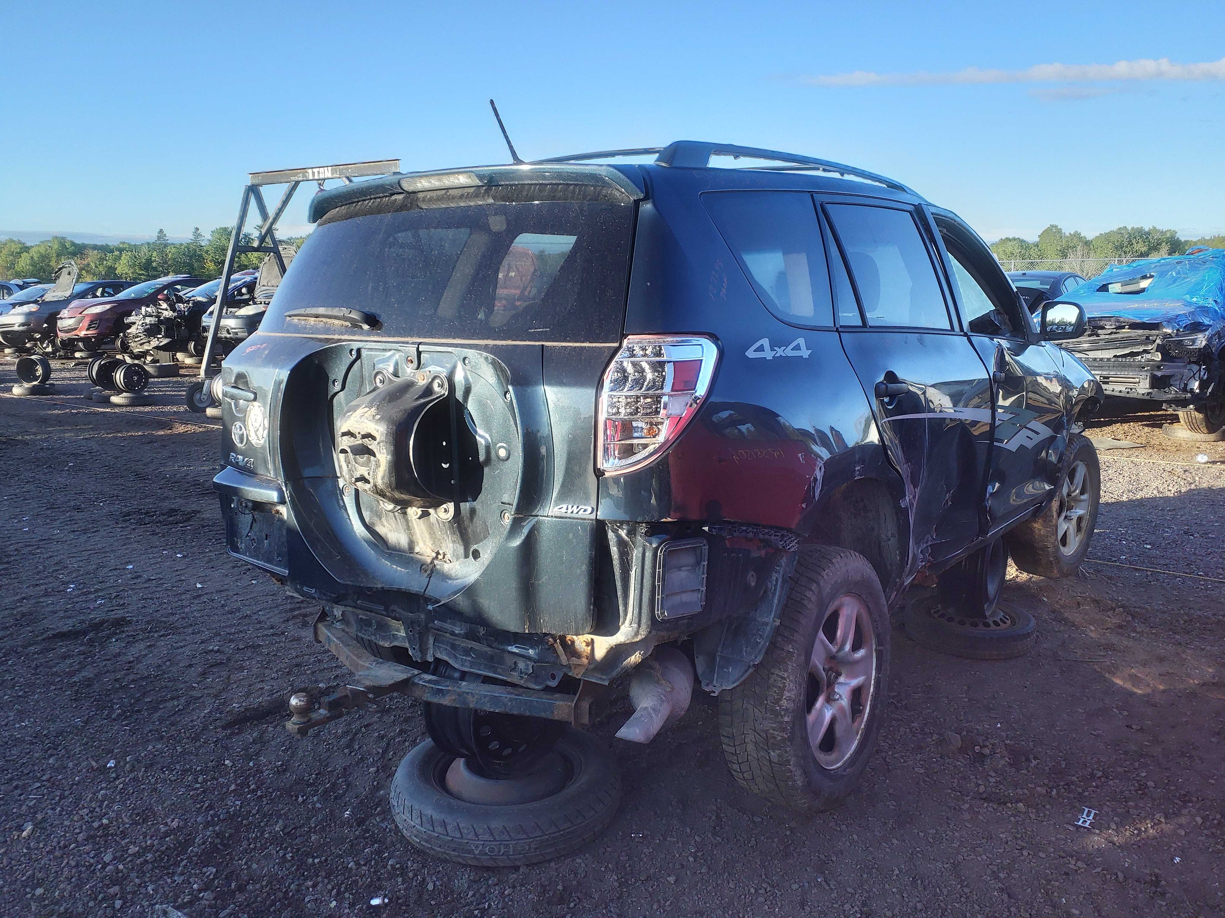 TOYOTA RAV4 2011