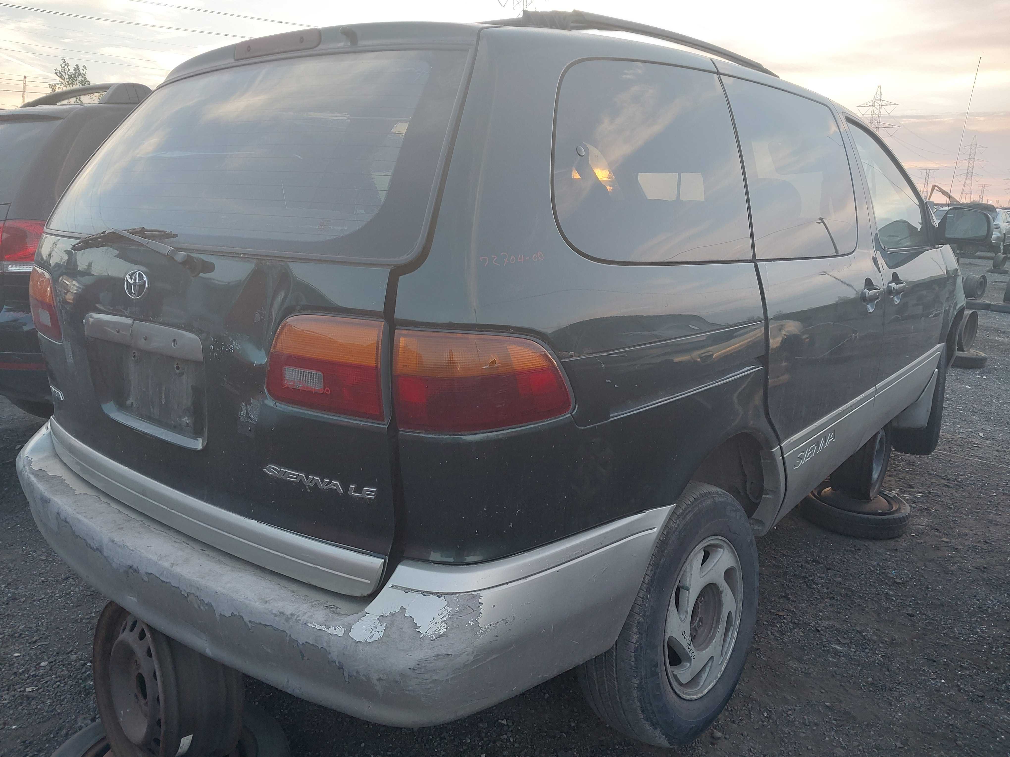 TOYOTA SIENNA 2000