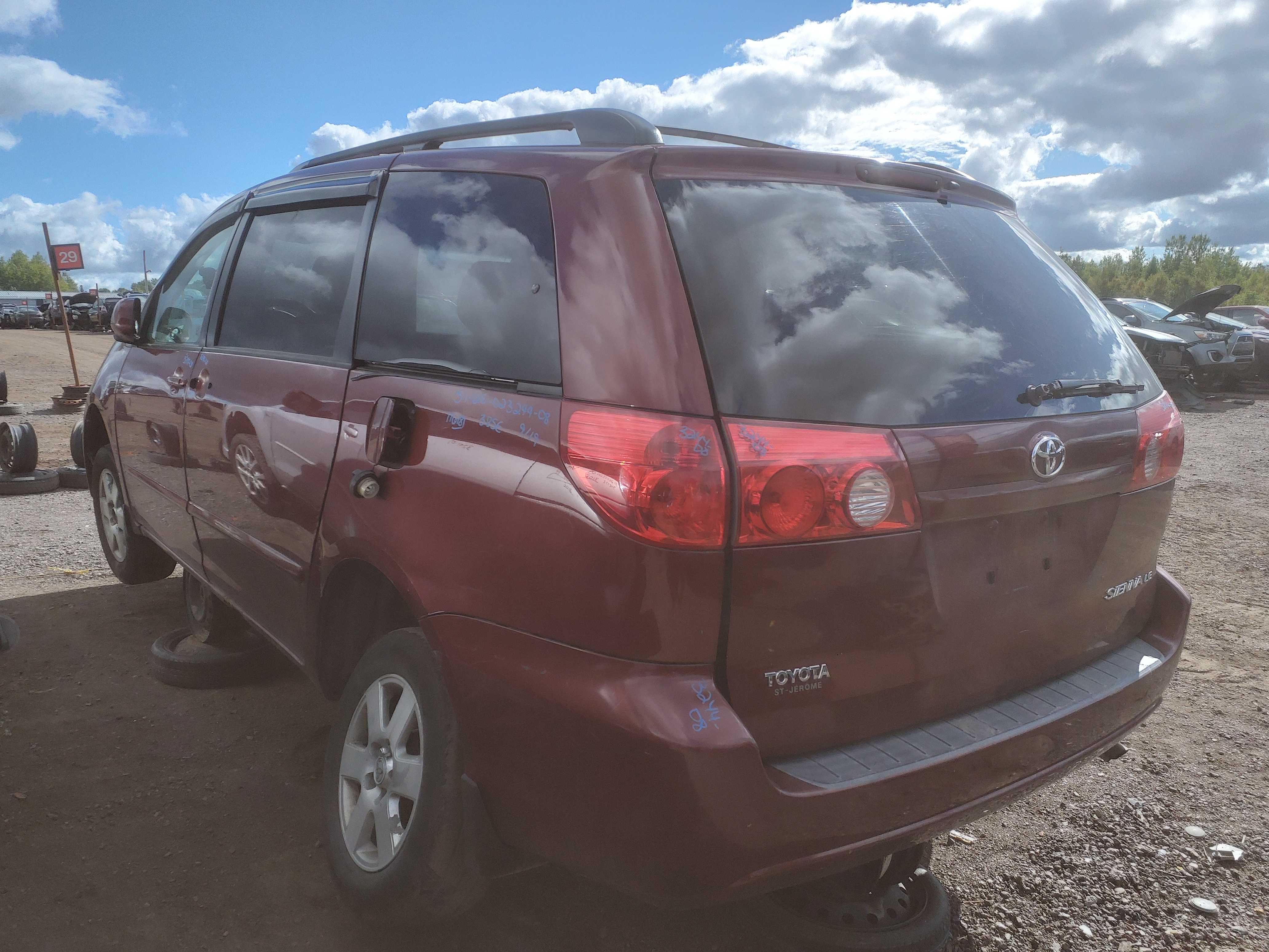 TOYOTA SIENNA 2008