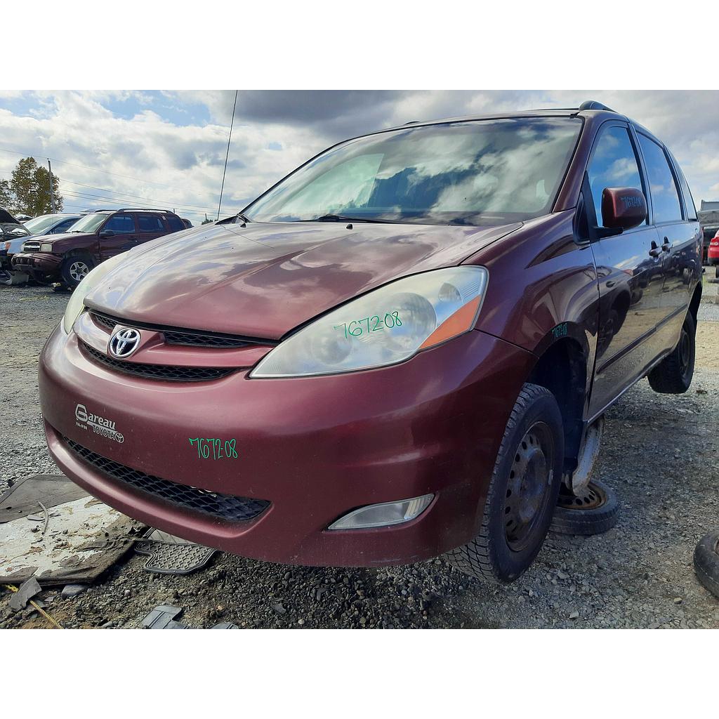 TOYOTA SIENNA 2008