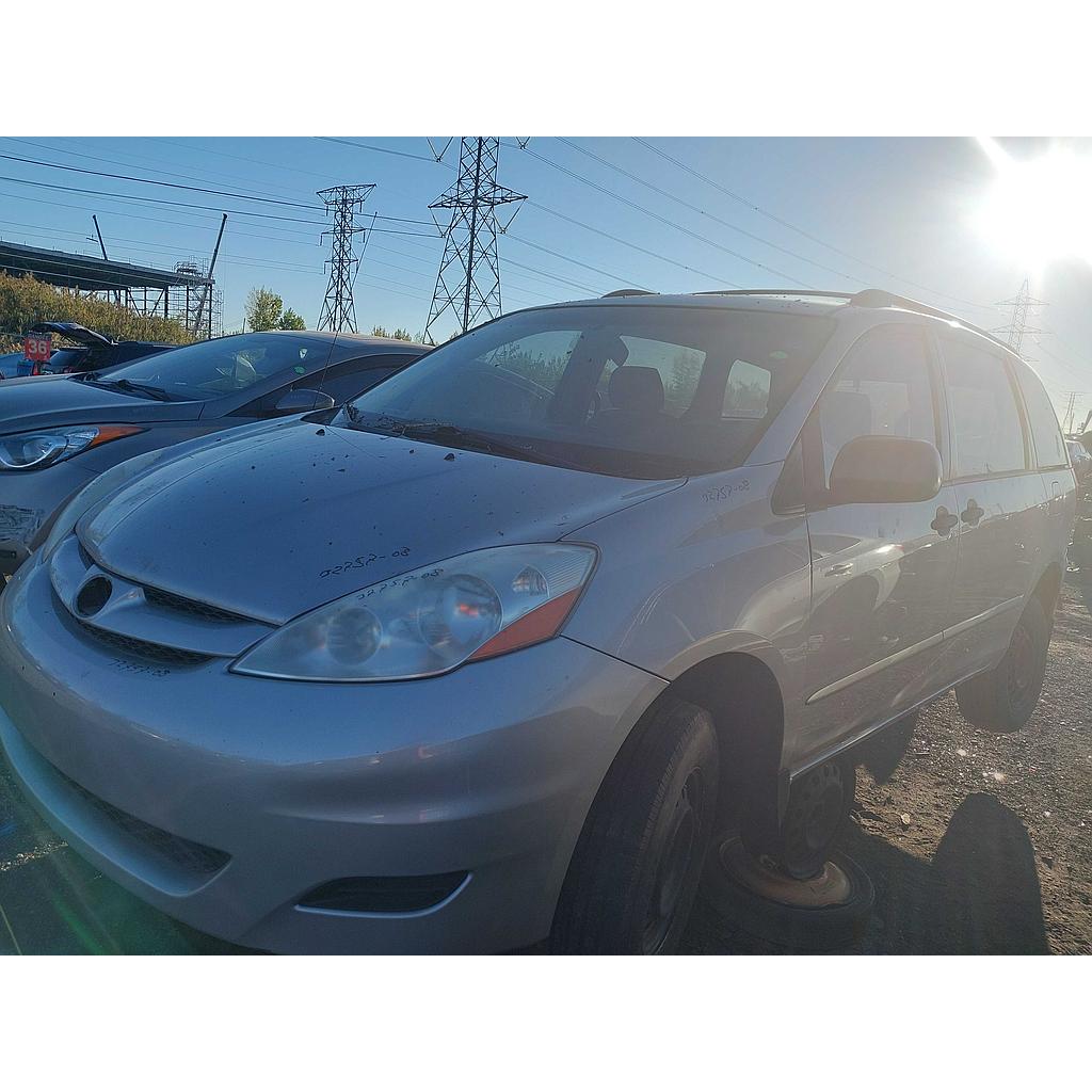 TOYOTA SIENNA 2008