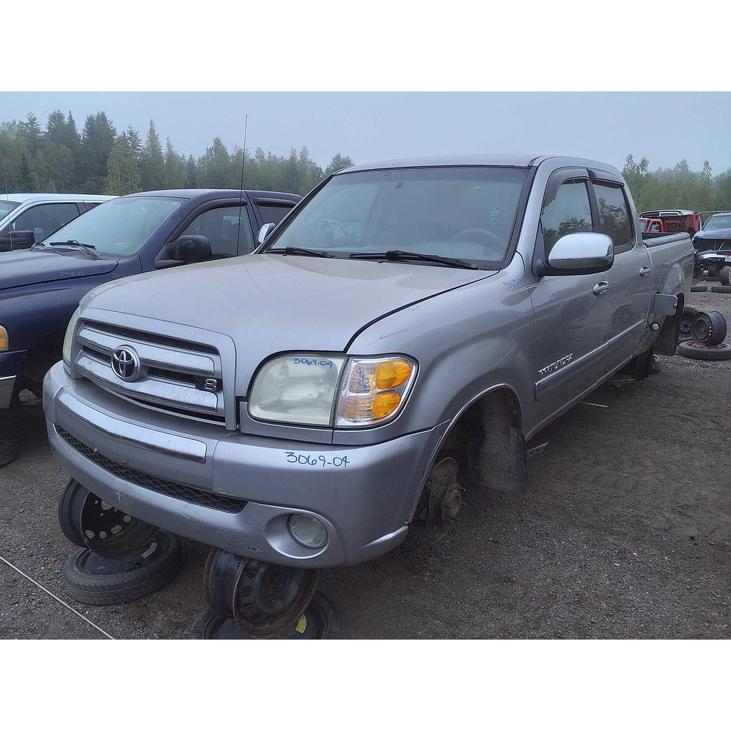 TOYOTA TUNDRA 2004