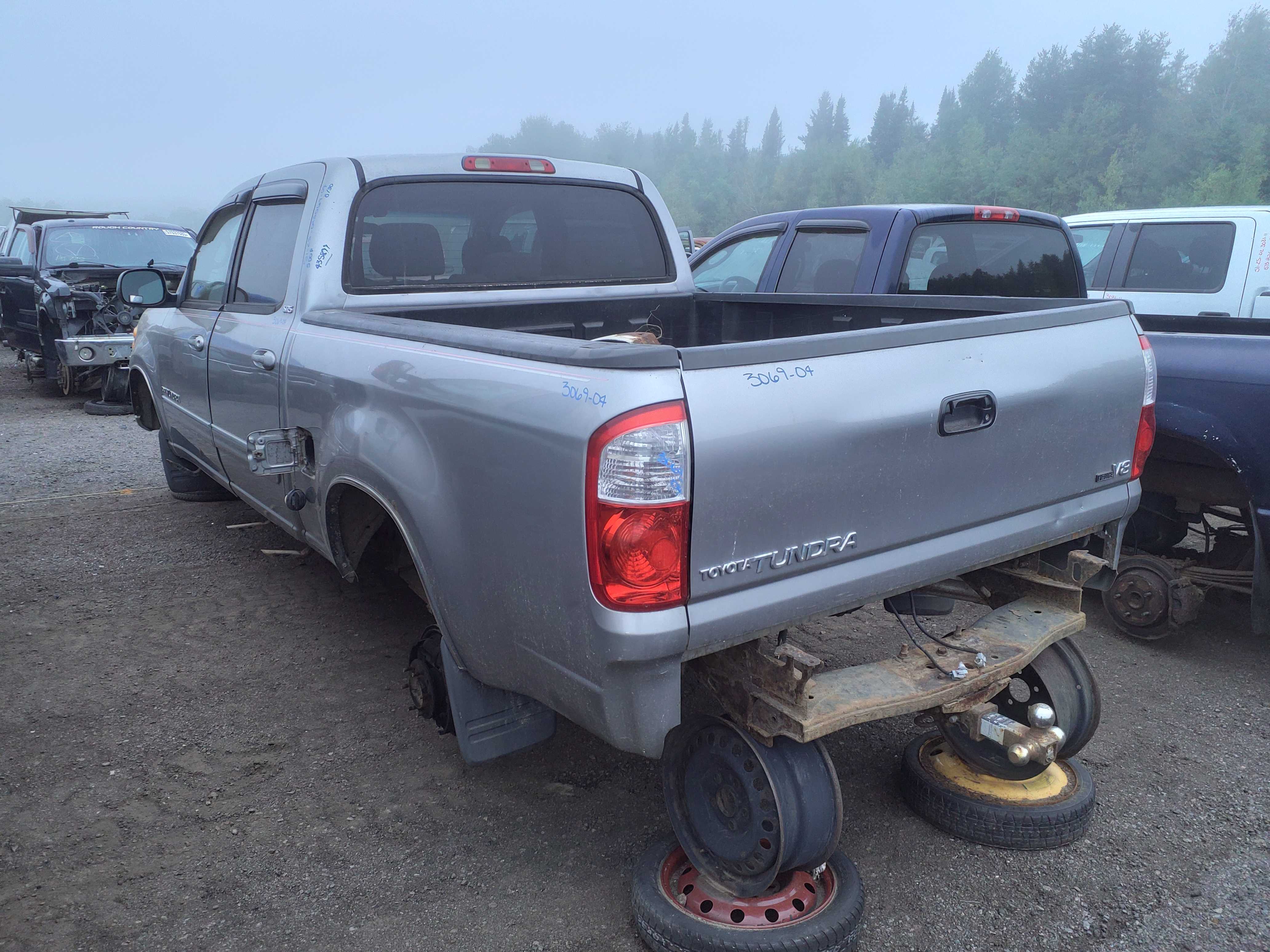 TOYOTA TUNDRA 2004