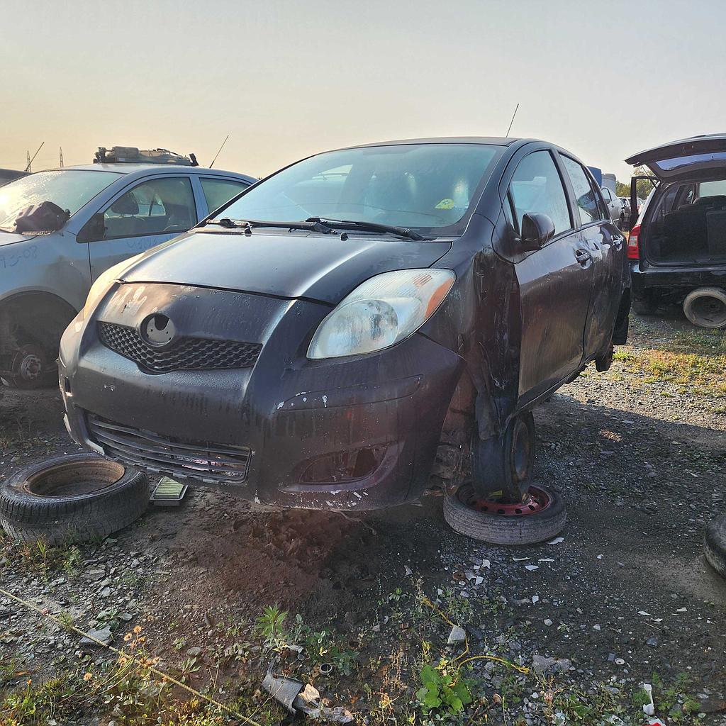 TOYOTA YARIS 2009