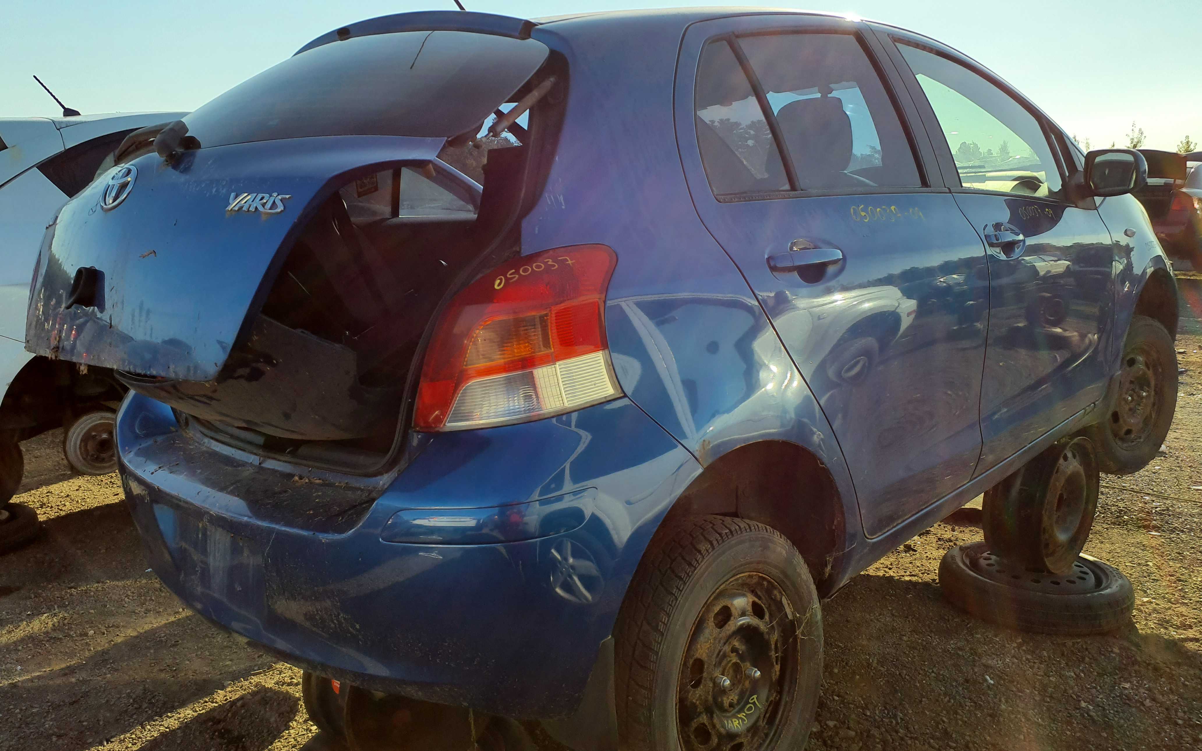 TOYOTA YARIS 2009
