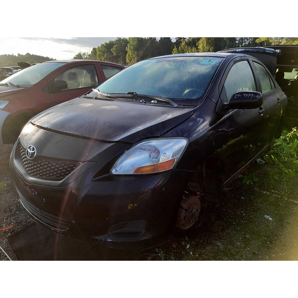 TOYOTA YARIS 2010