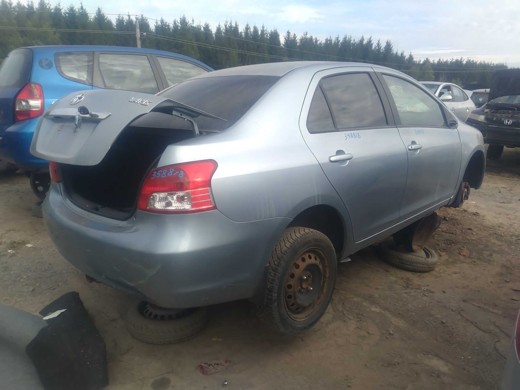 TOYOTA YARIS 2010