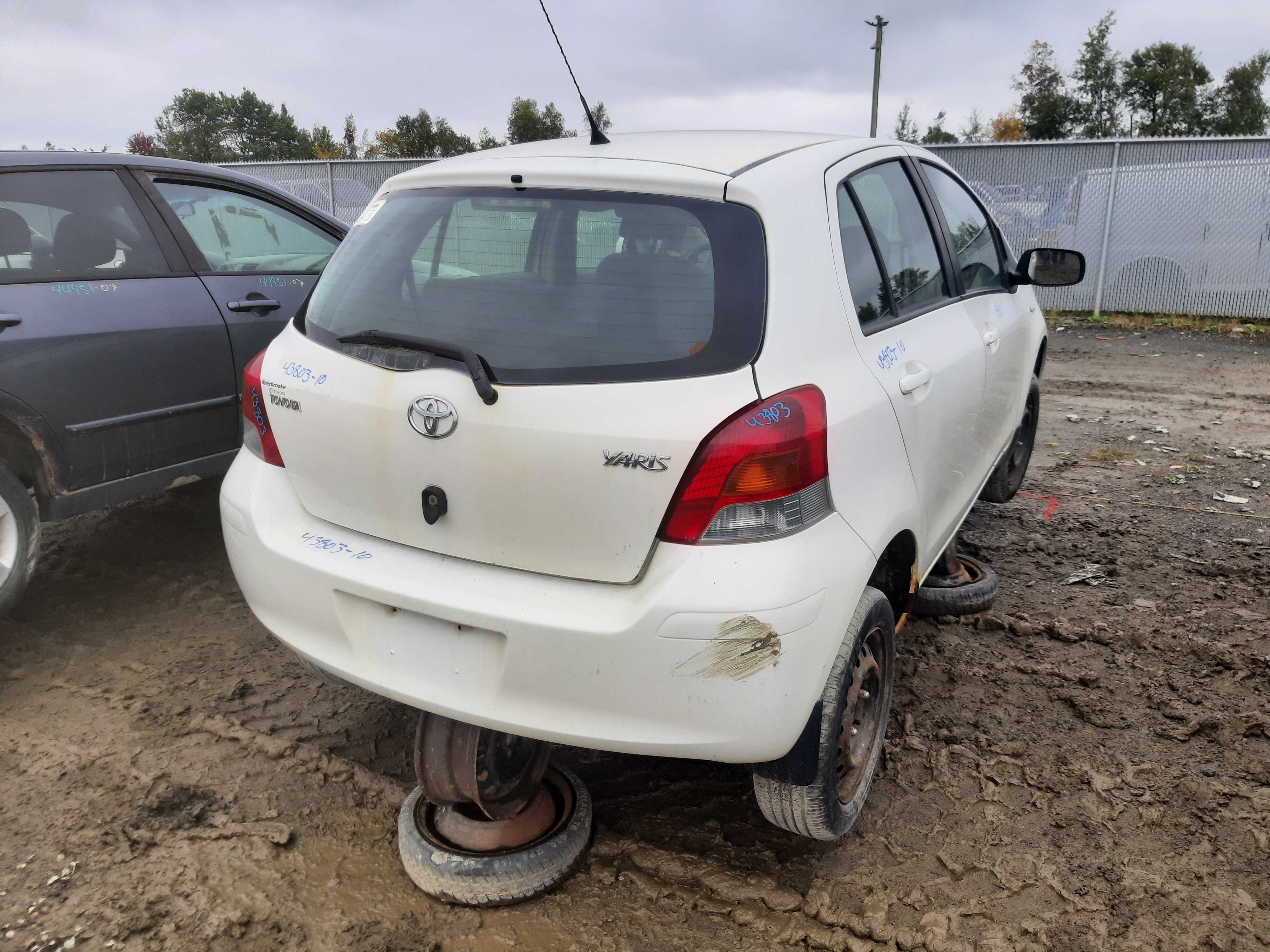 TOYOTA YARIS 2010