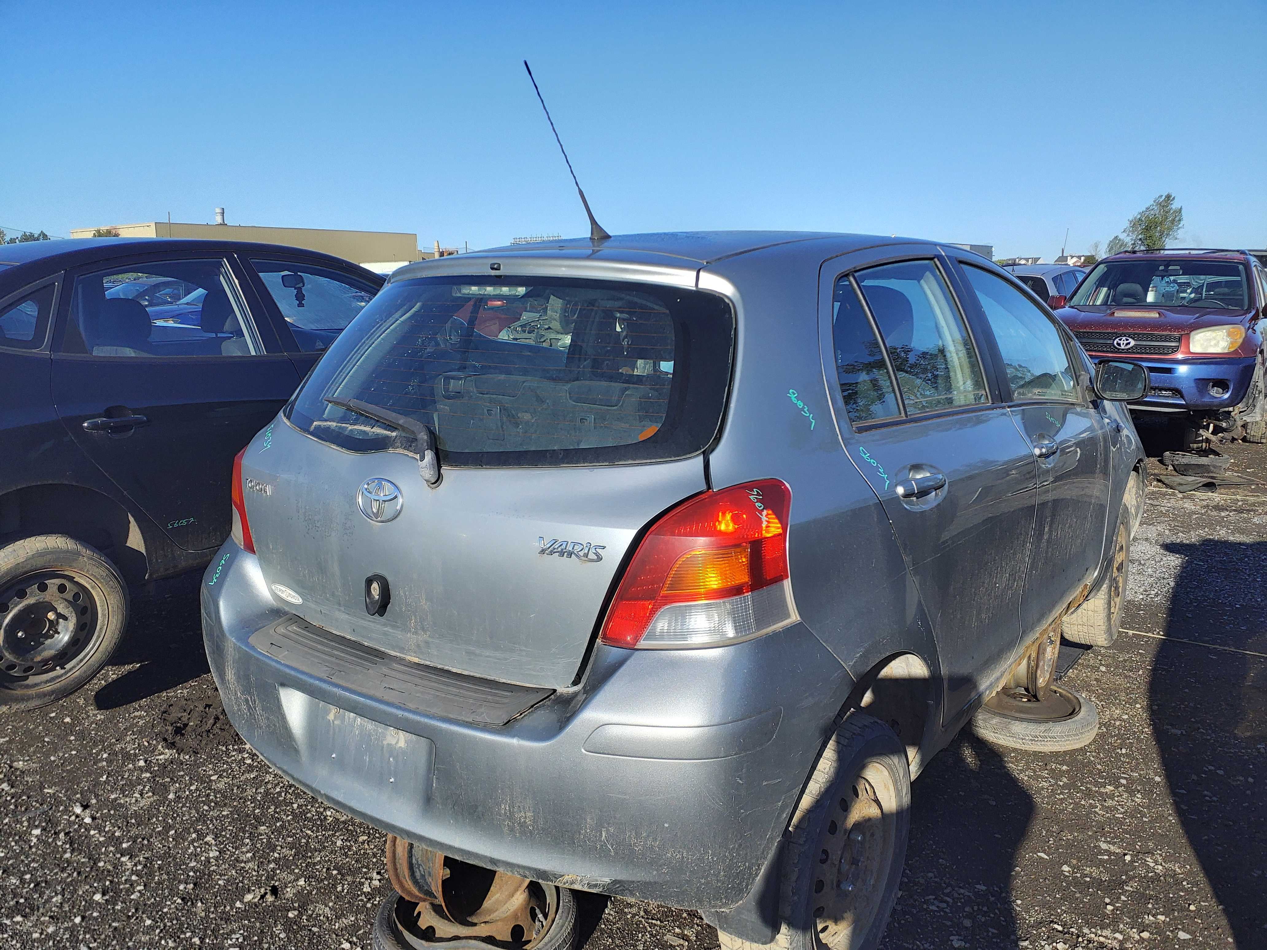 TOYOTA YARIS 2011