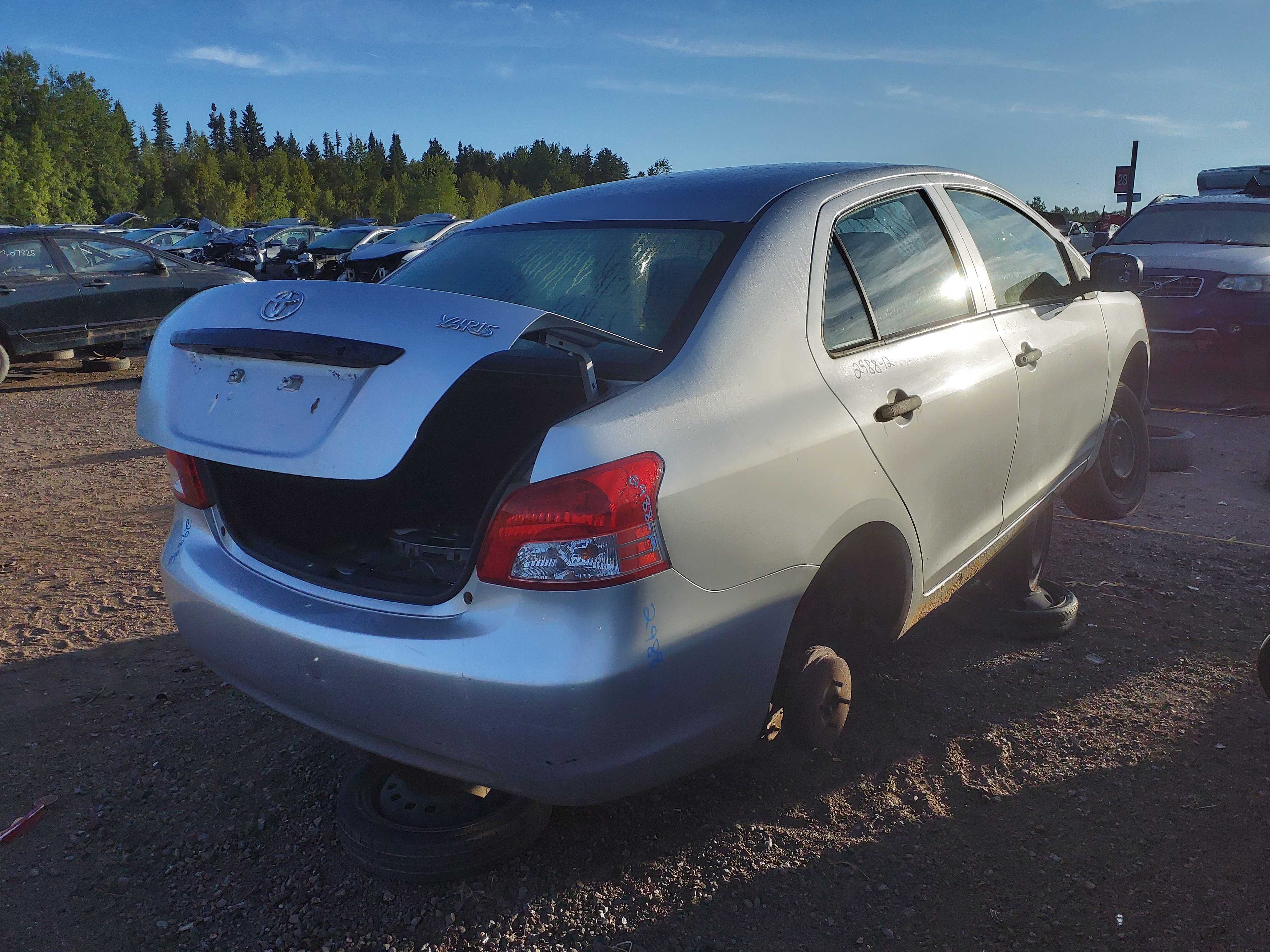 TOYOTA YARIS 2012