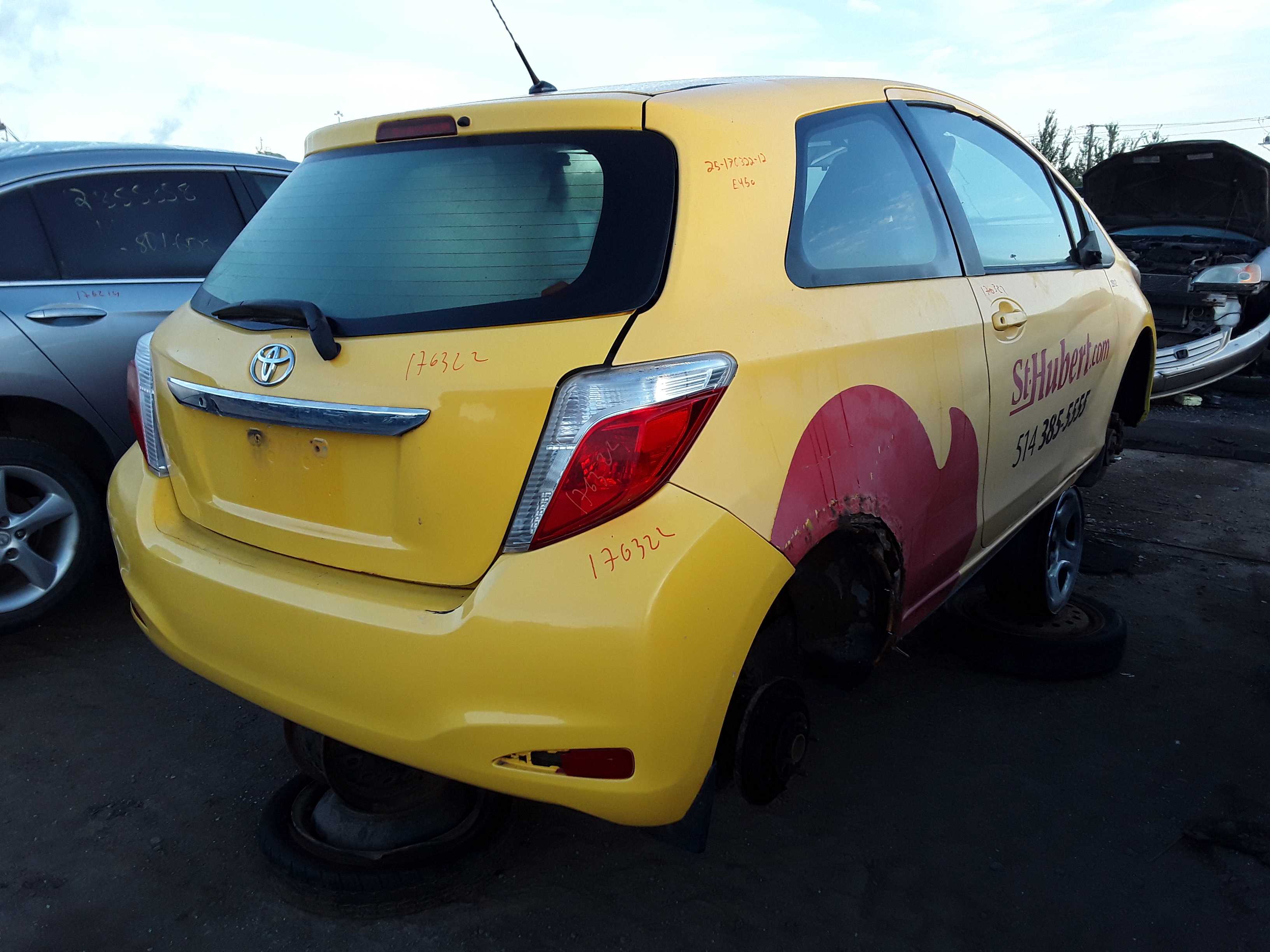 TOYOTA YARIS 2012
