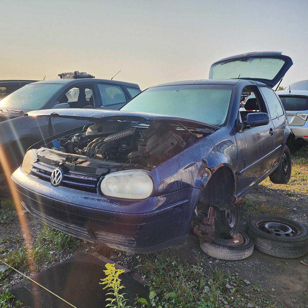 VOLKSWAGEN GOLF 2001