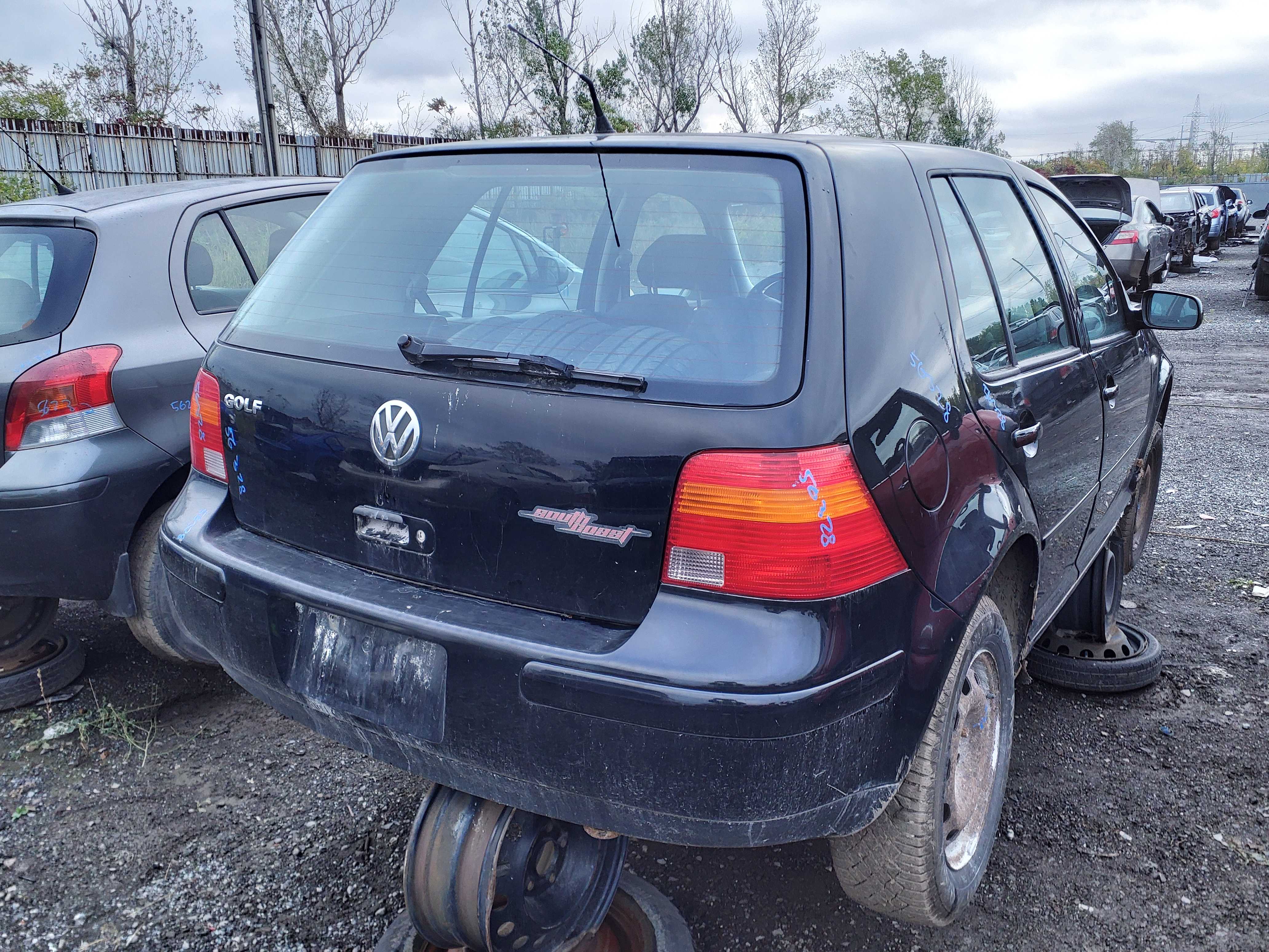 VOLKSWAGEN GOLF 2004